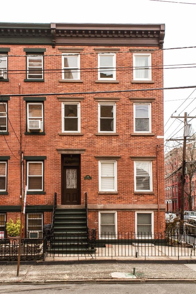 # 250014957 - For Rent in JERSEY CITY - Downtown NJ