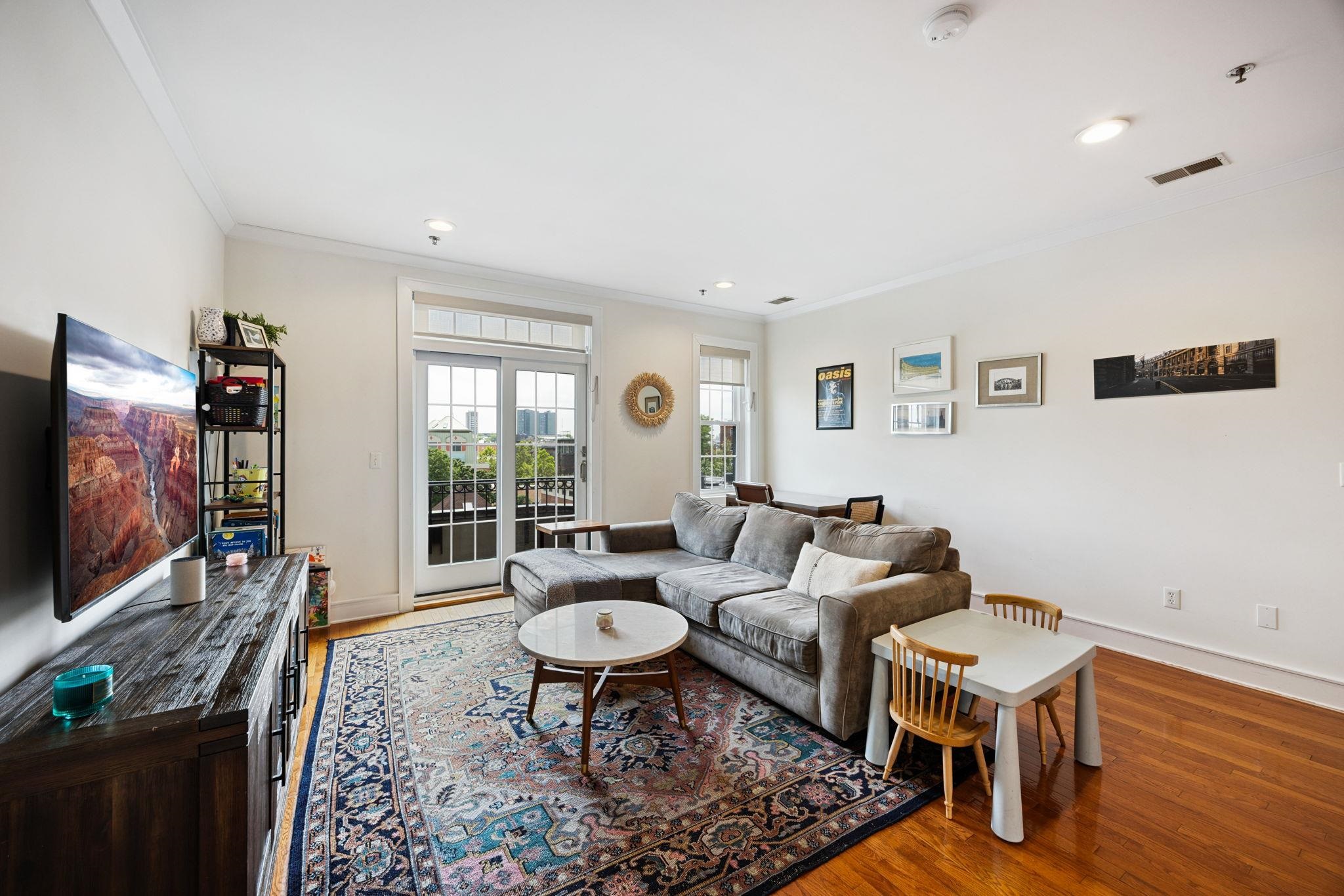# 250014962 - For Rent in Hoboken NJ