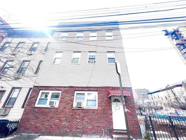 # 250014979 - For Rent in JERSEY CITY - Journal Square NJ
