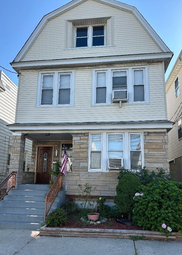 # 250014989 - For Rent in JERSEY CITY - West Bergen NJ