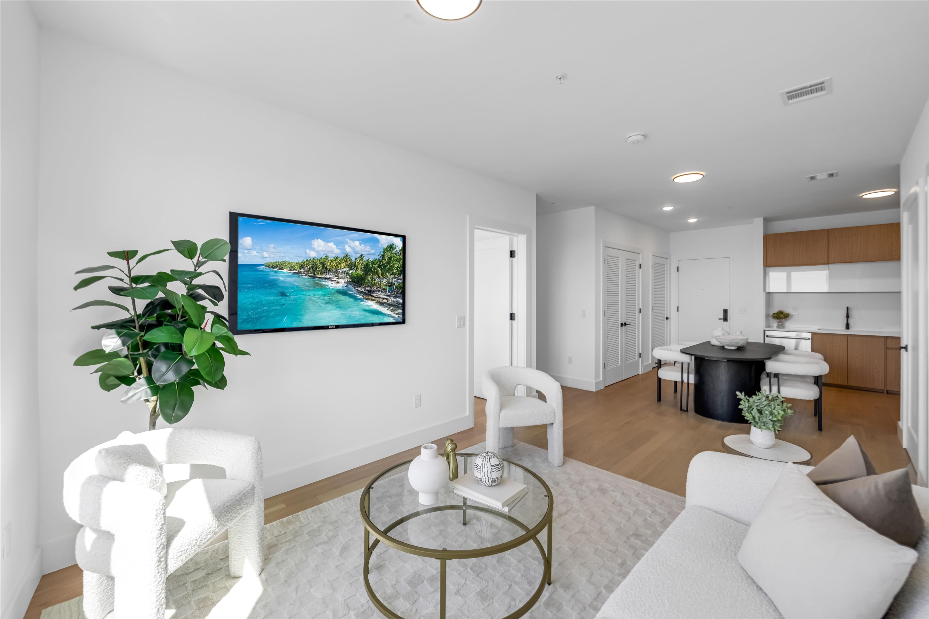 # 250015003 - For Rent in Union City NJ