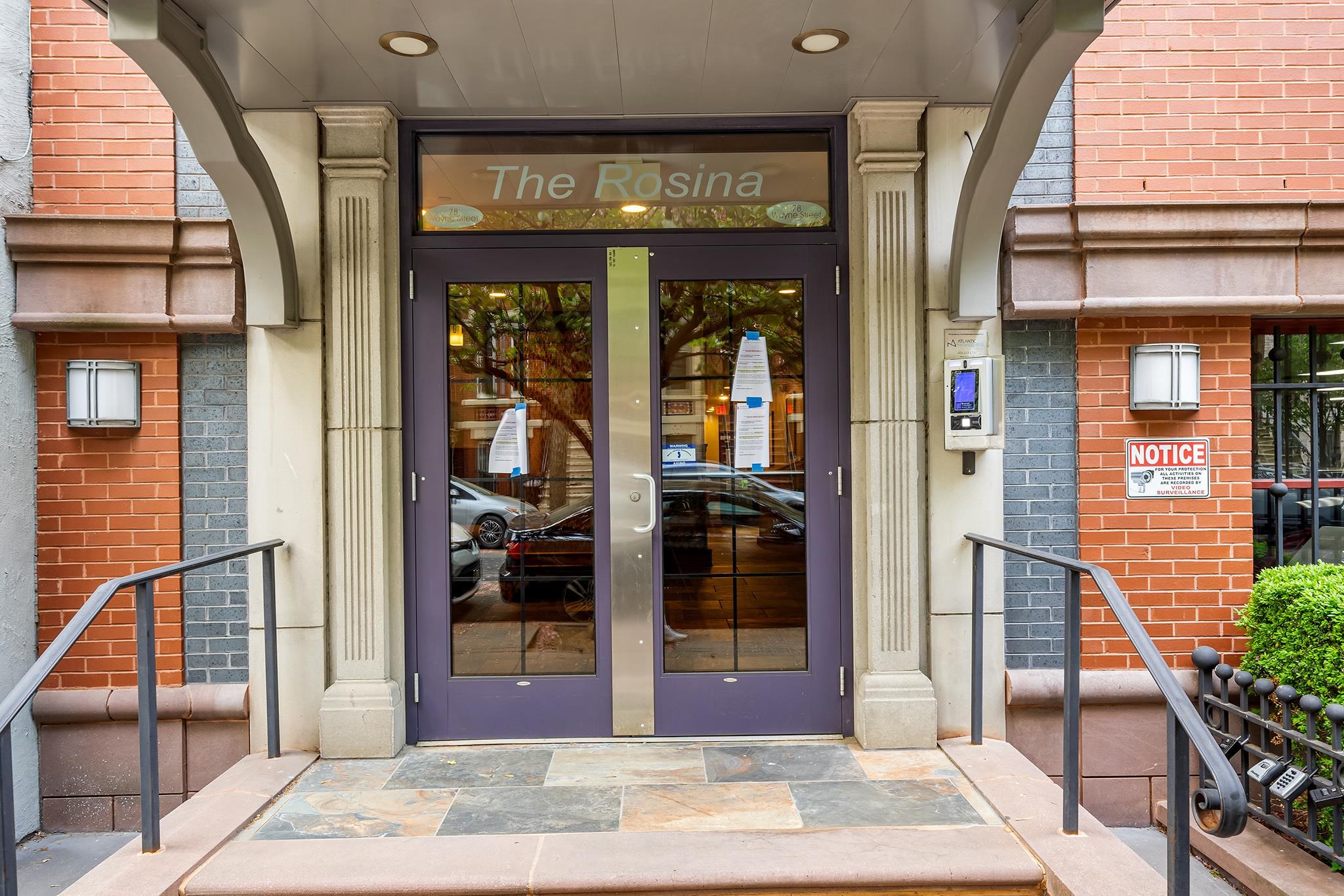 # 250015005 - For Rent in JERSEY CITY - Downtown NJ