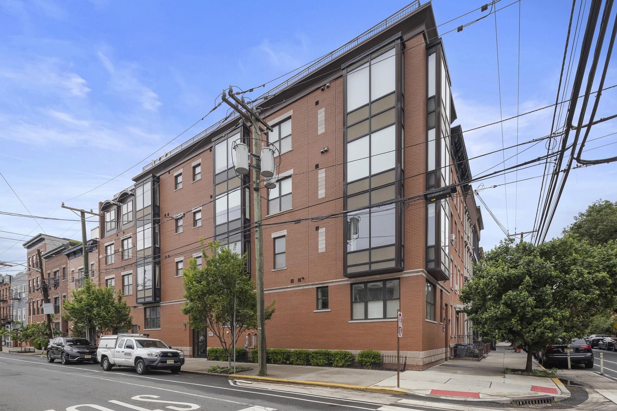# 250015025 - For Rent in JERSEY CITY - Downtown NJ