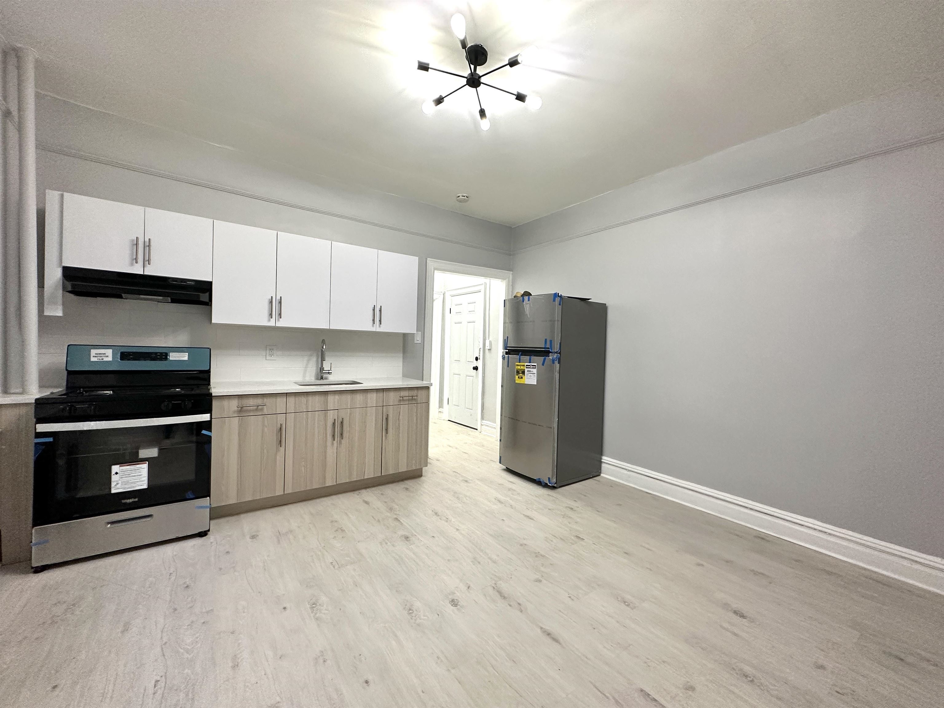 # 250015040 - For Rent in JERSEY CITY - Journal Square NJ