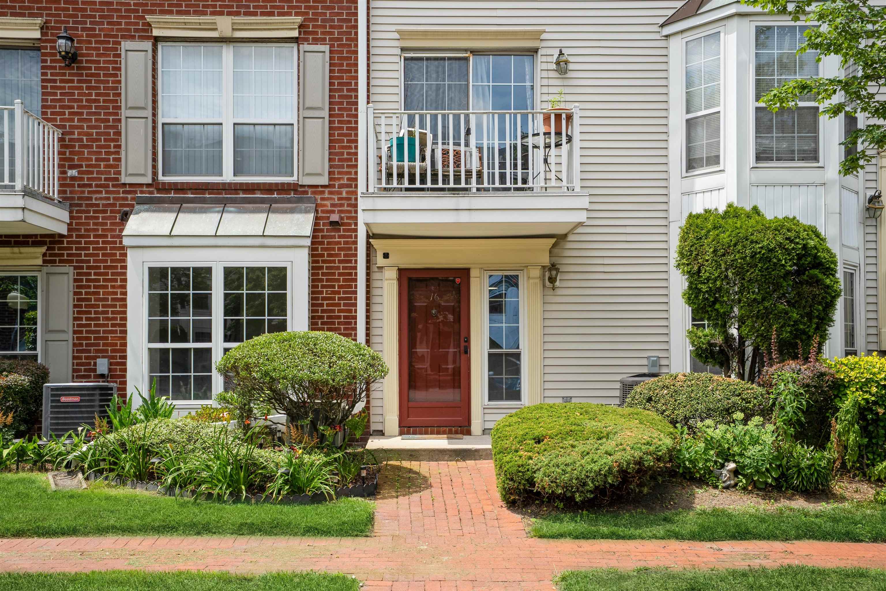 # 250015043 - For Rent in JERSEY CITY - West Bergen NJ