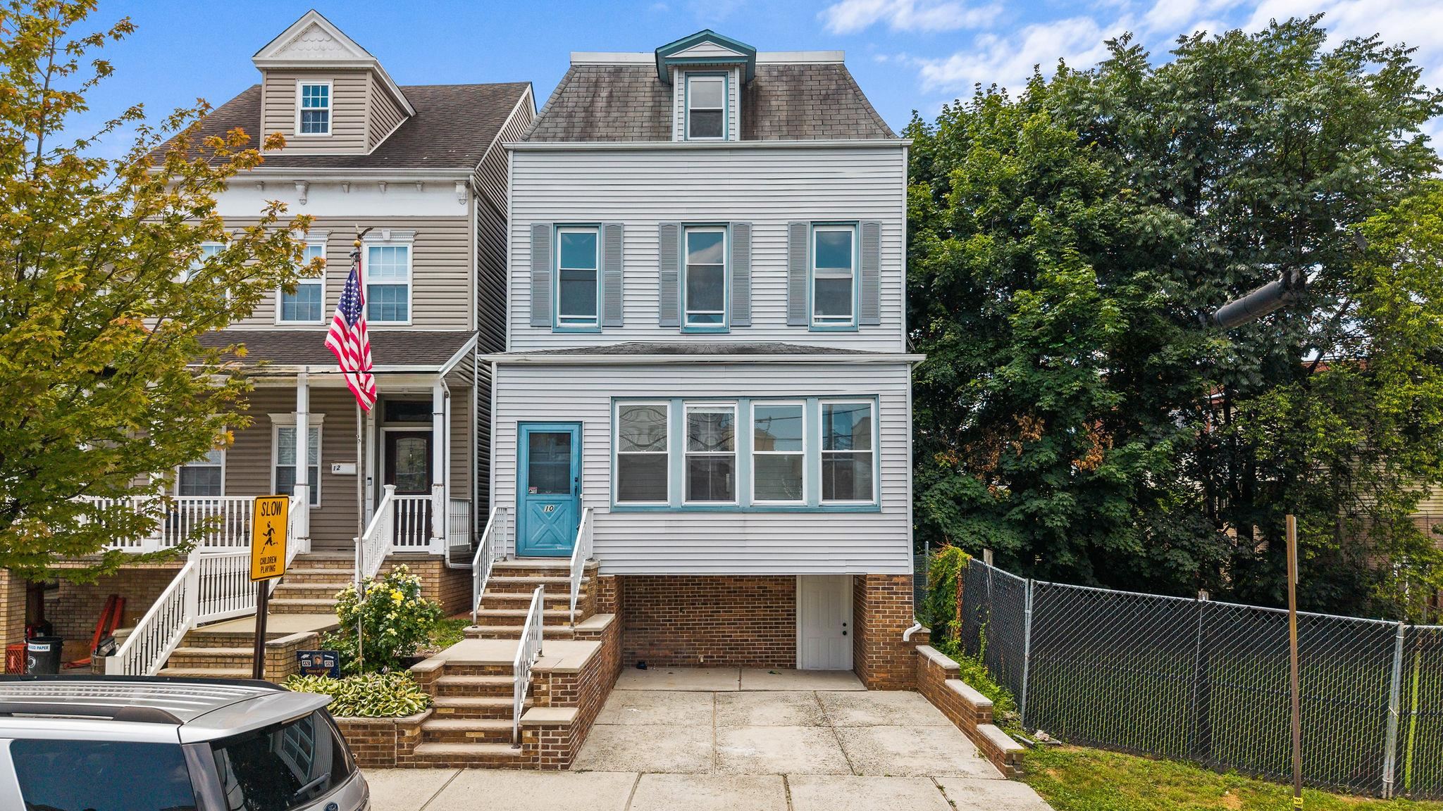 # 250015050 - For Rent in Bayonne NJ