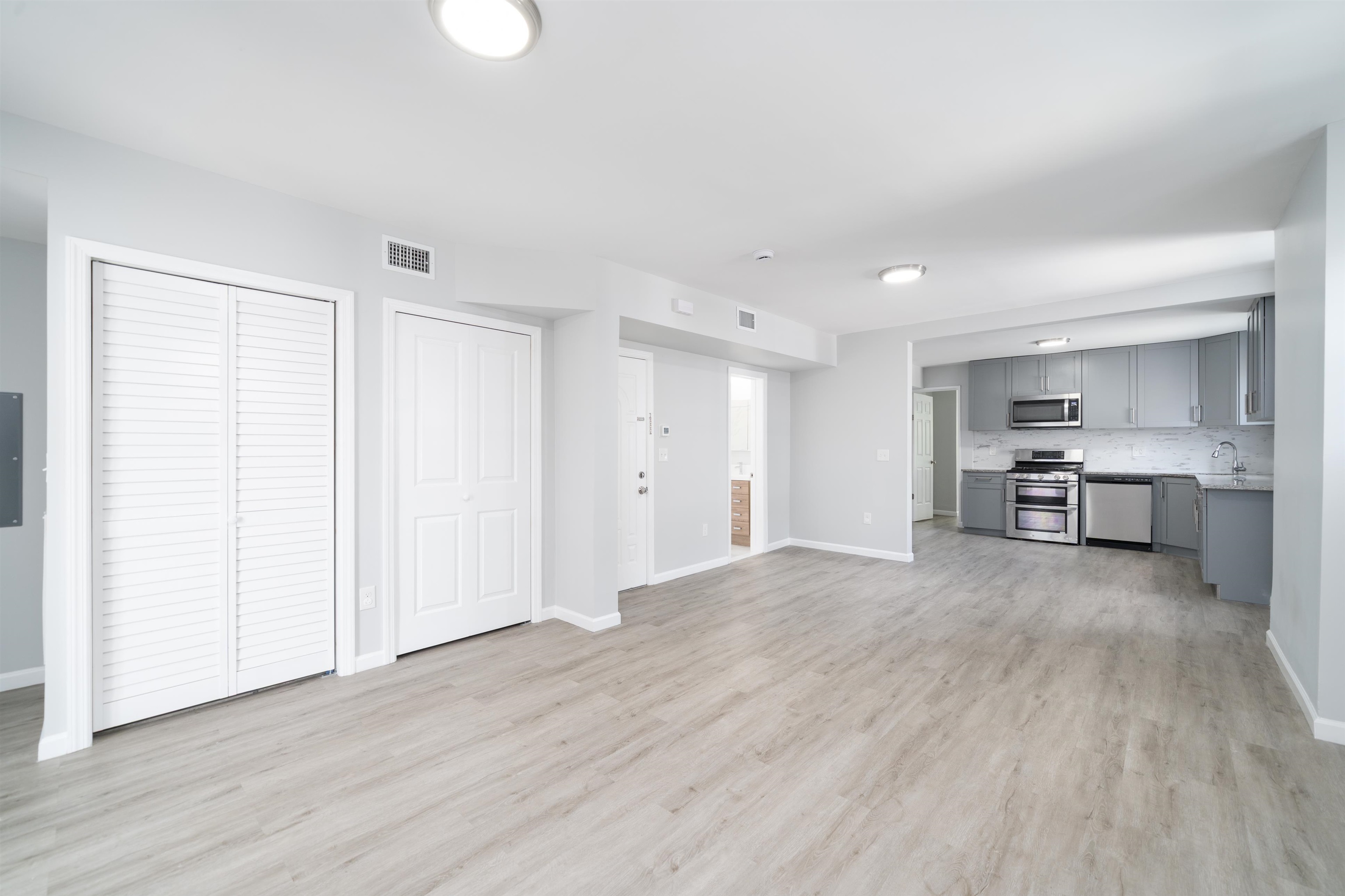 # 250015083 - For Rent in Union City NJ