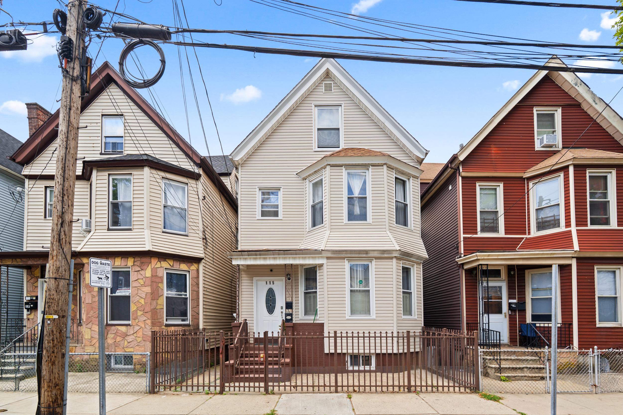 # 250015120 - For Rent in JERSEY CITY - Greenville NJ