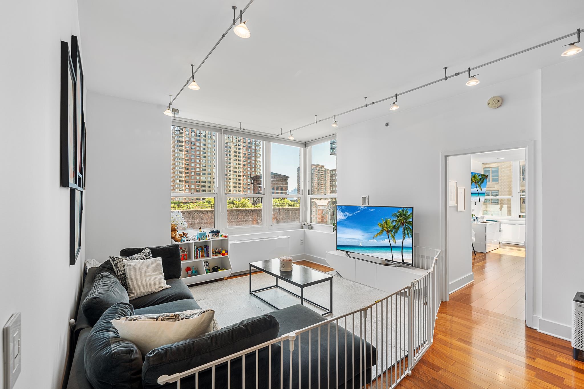 # 250015143 - For Rent in JERSEY CITY - Downtown NJ