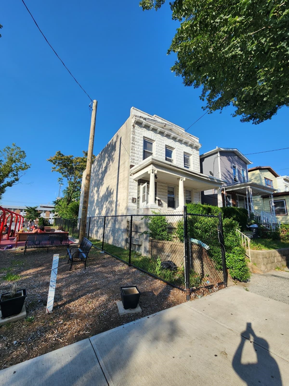 # 250015198 - For Rent in Bayonne NJ