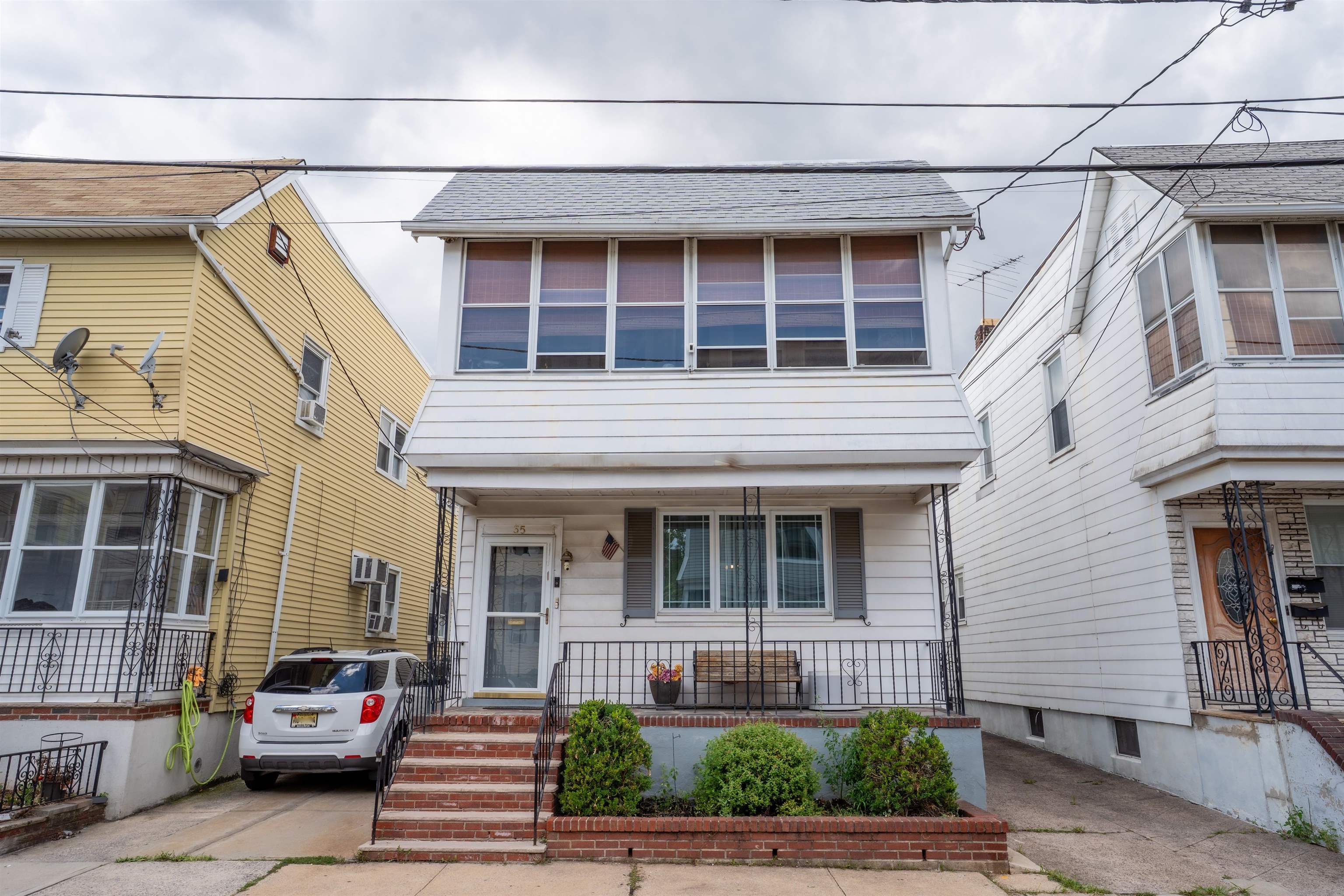 # 250015203 - For Rent in Kearny NJ