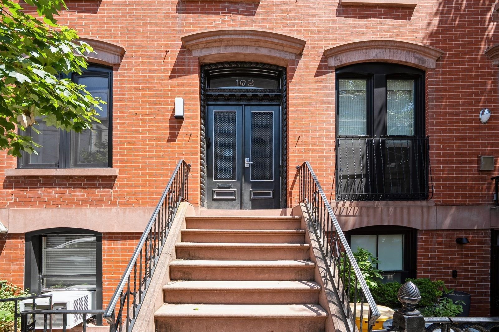 # 250015228 - For Rent in Hoboken NJ