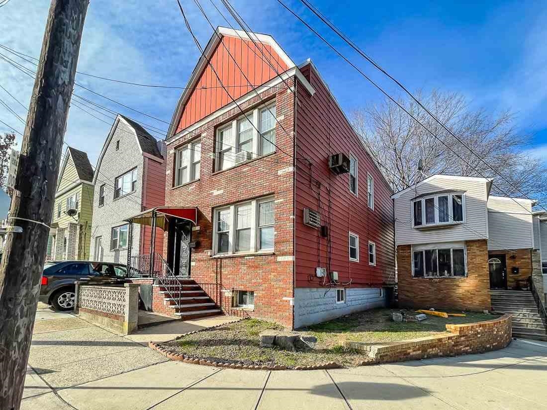# 250015244 - For Rent in JERSEY CITY - Heights NJ