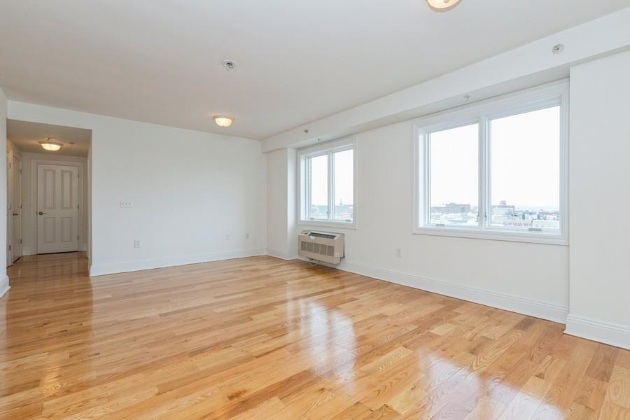 # 250015258 - For Rent in Union City NJ