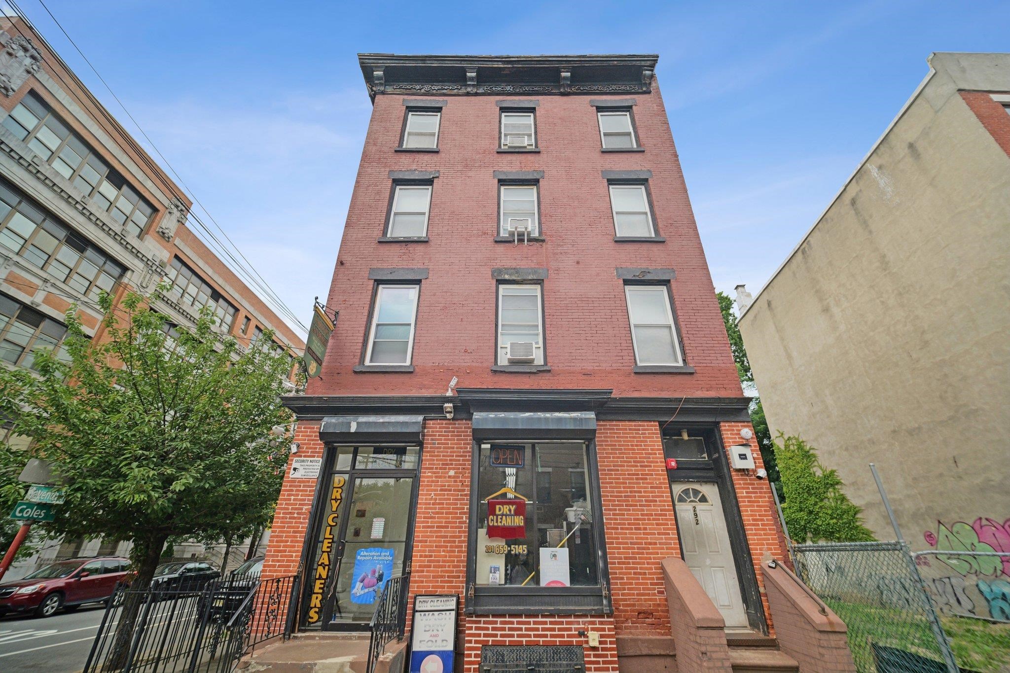 # 250015264 - For Rent in JERSEY CITY - Downtown NJ