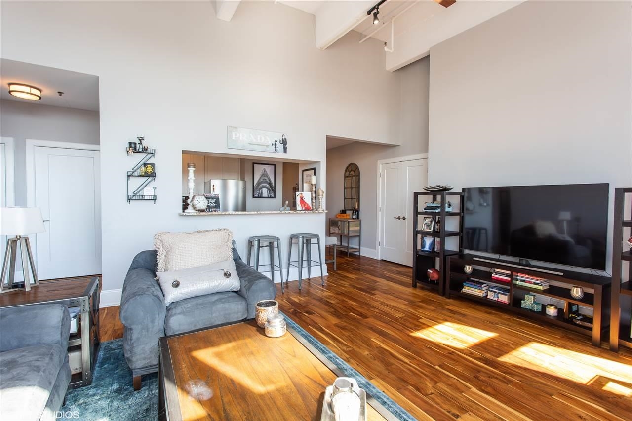 # 250015272 - For Rent in Hoboken NJ