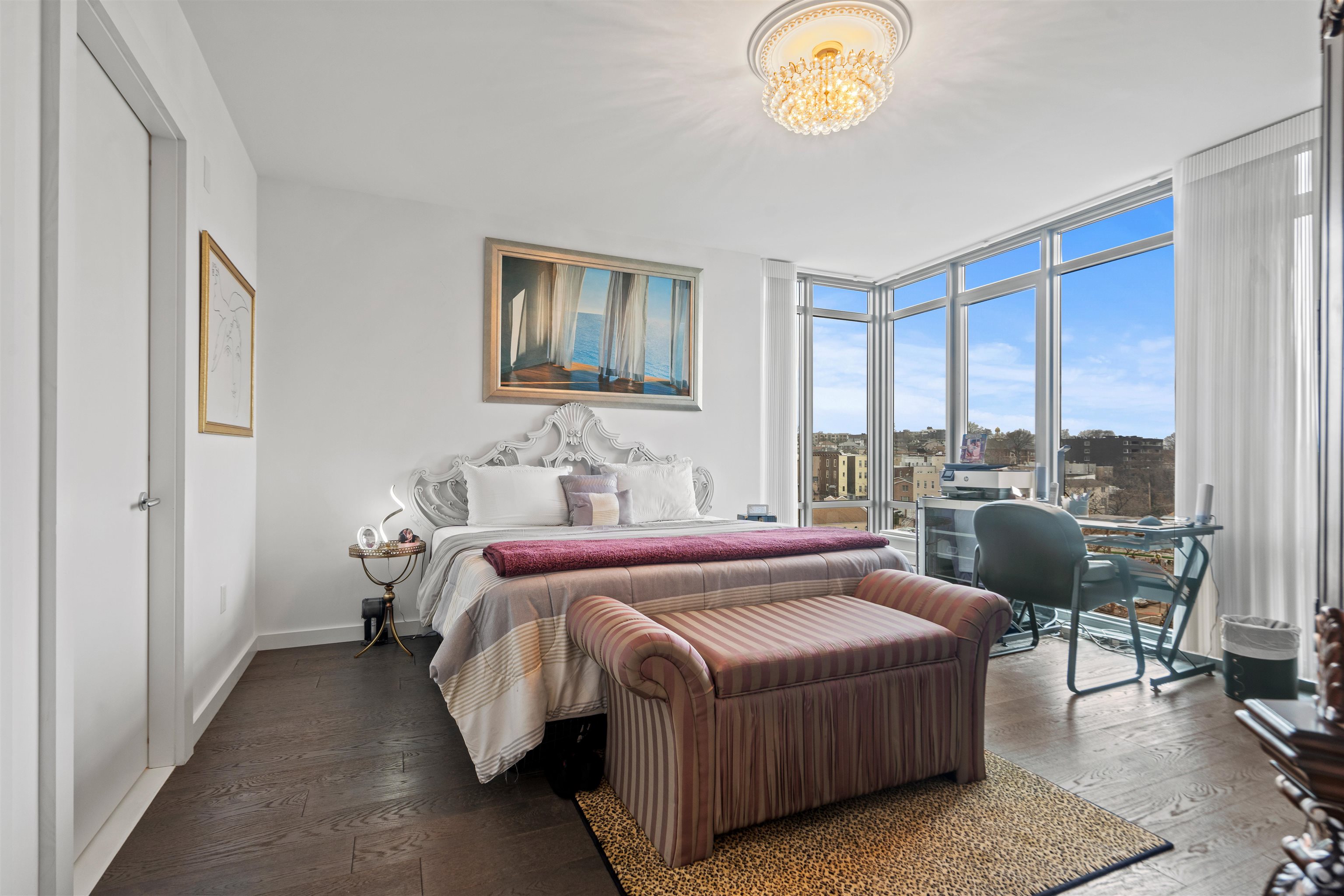 # 250015274 - For Rent in Cliffside Park NJ