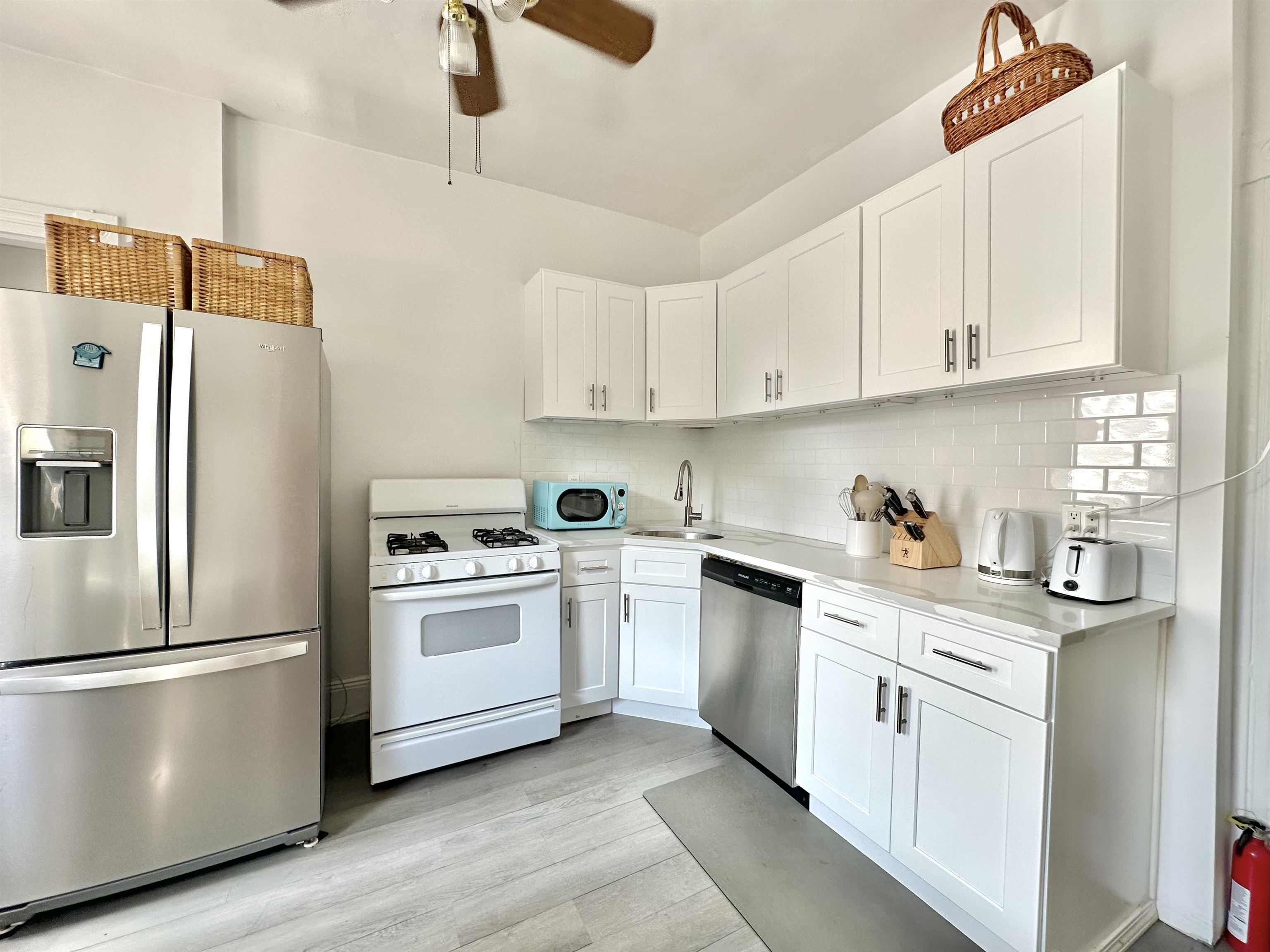 # 250015286 - For Rent in Bayonne NJ