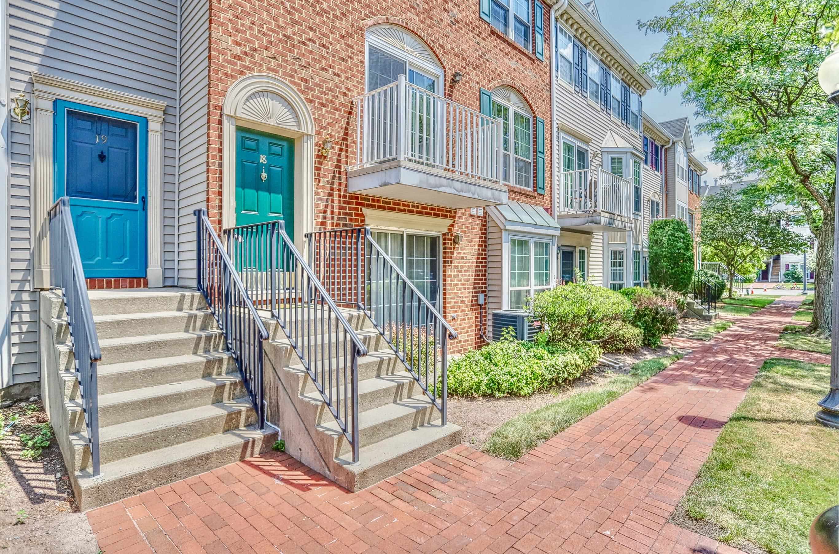 # 250015358 - For Rent in JERSEY CITY - West Bergen NJ