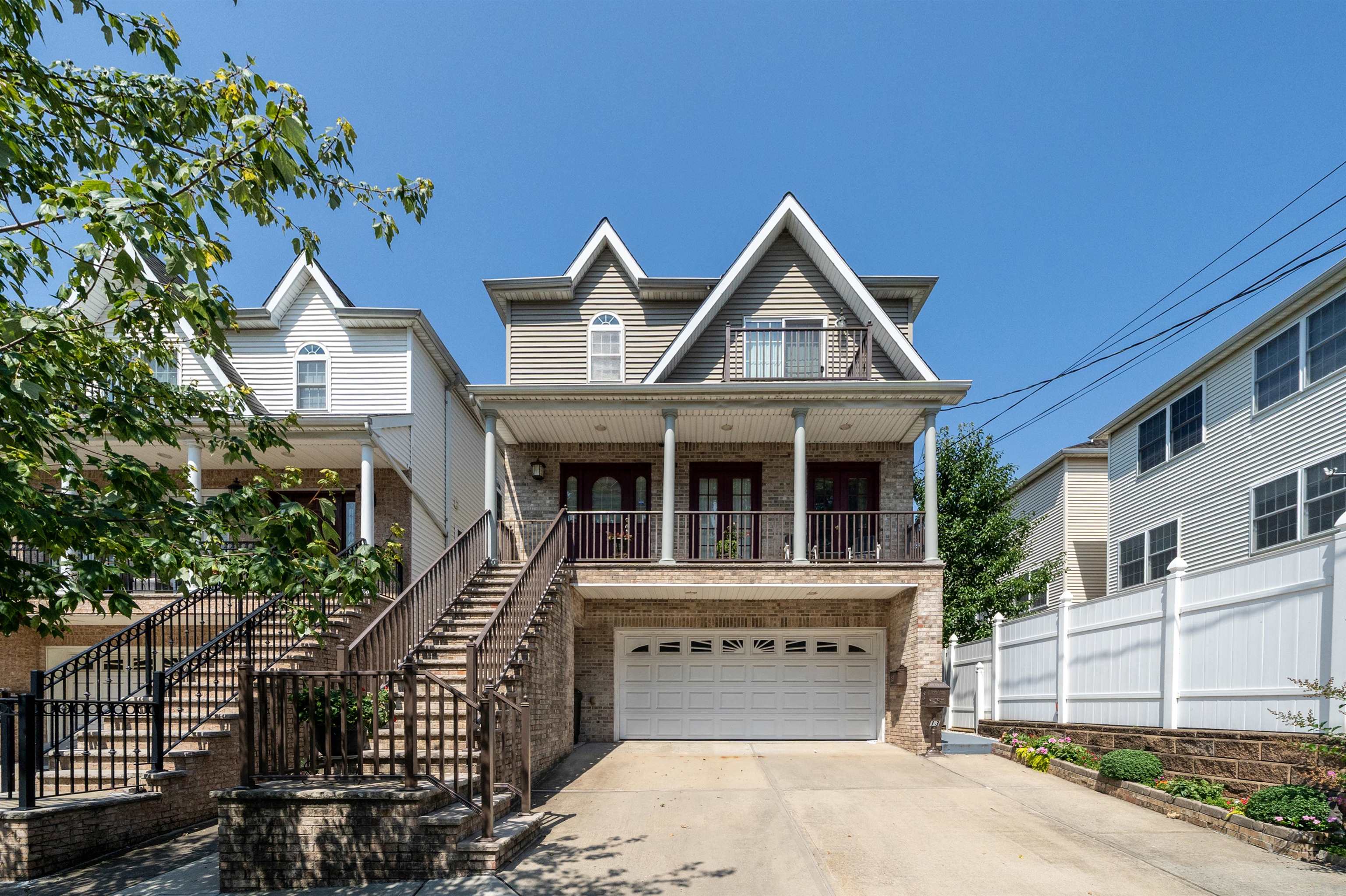 # 250015361 - For Rent in Bayonne NJ