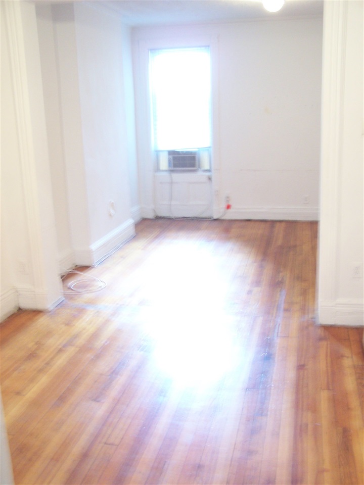 # 250015363 - For Rent in Hoboken NJ
