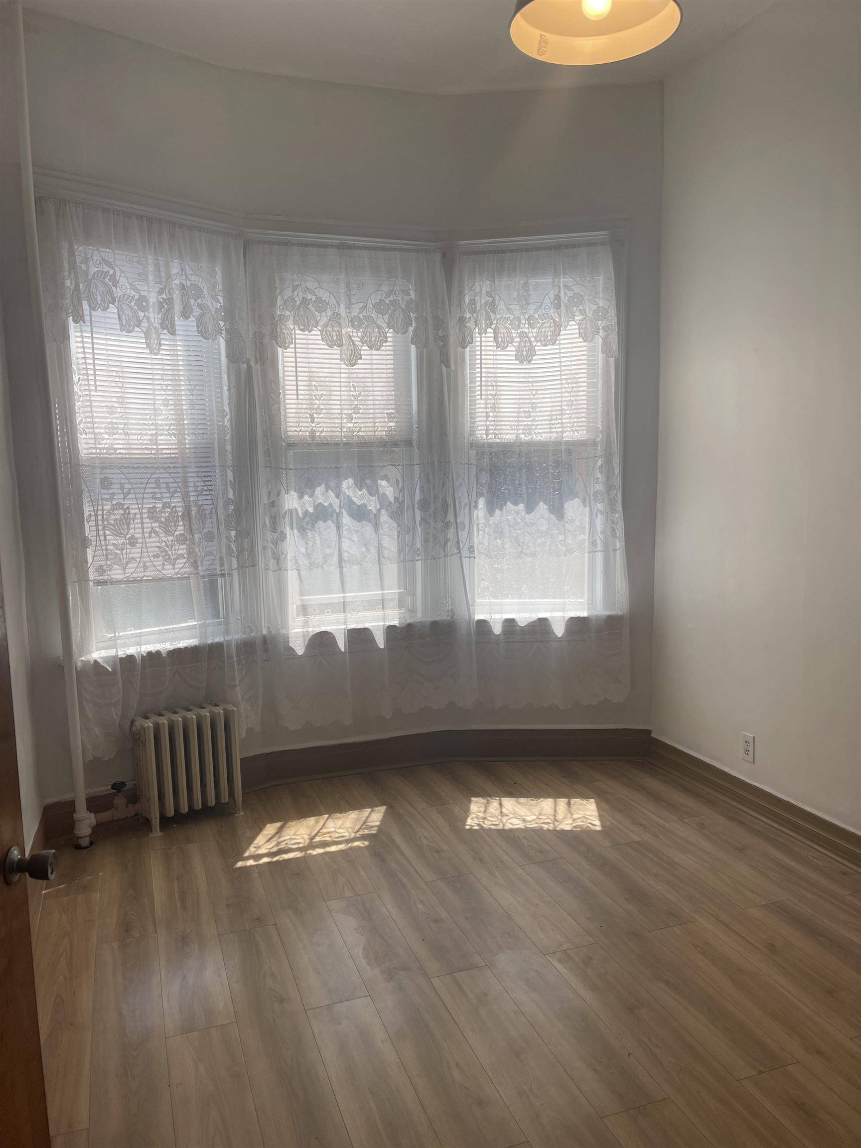 # 250015366 - For Rent in JERSEY CITY - Downtown NJ
