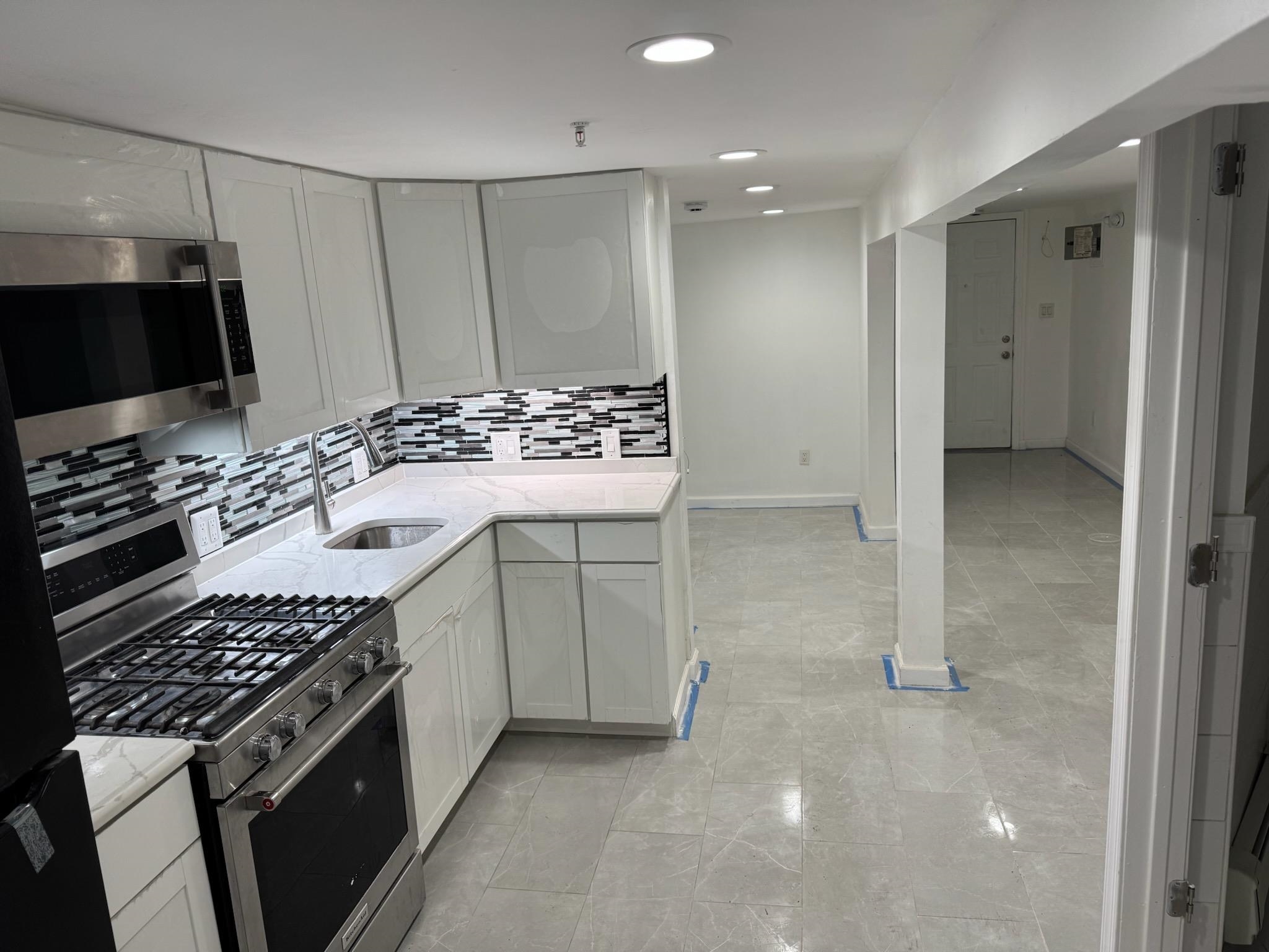 # 250015383 - For Rent in Union City NJ