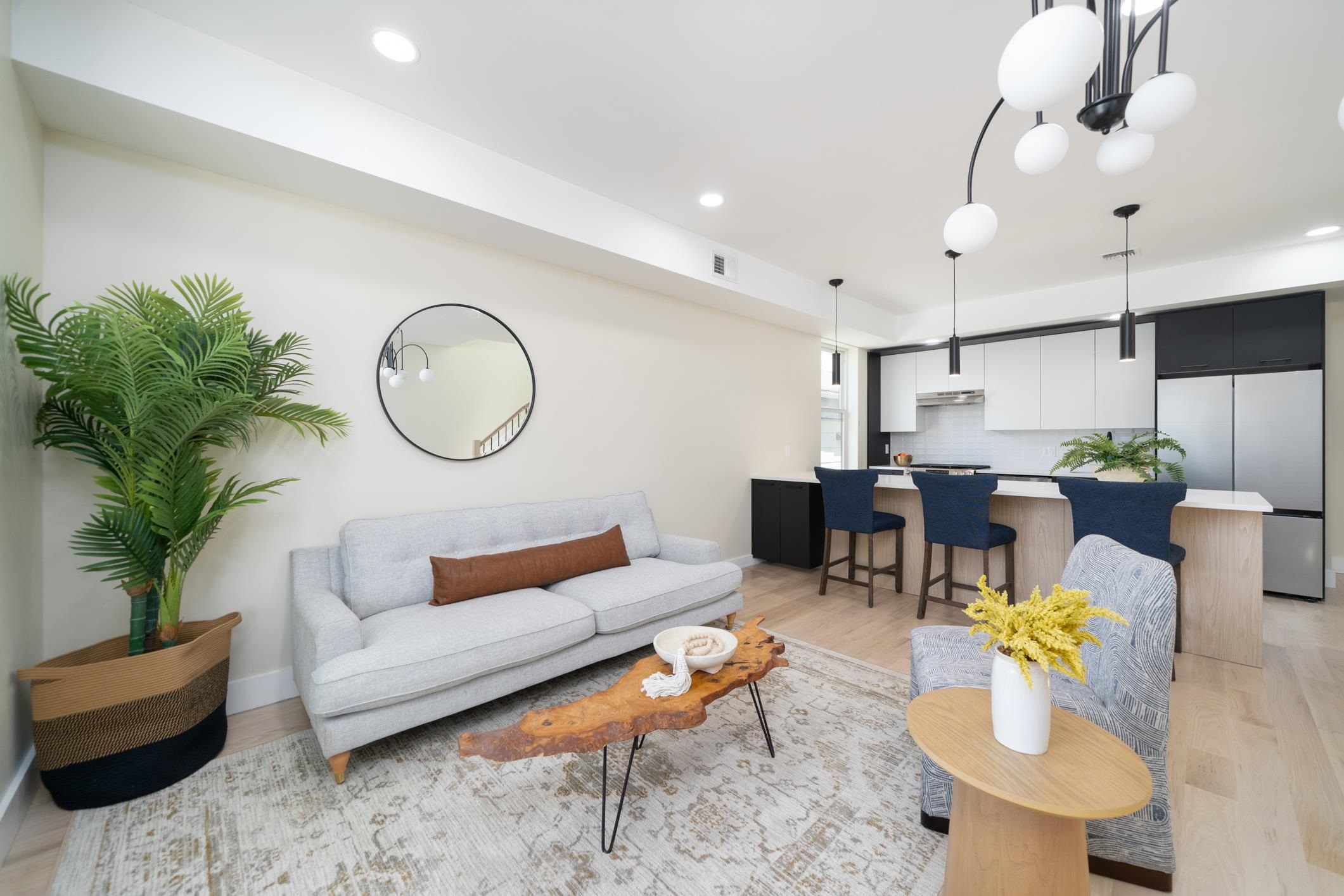# 250015412 - For Rent in JERSEY CITY - Heights NJ