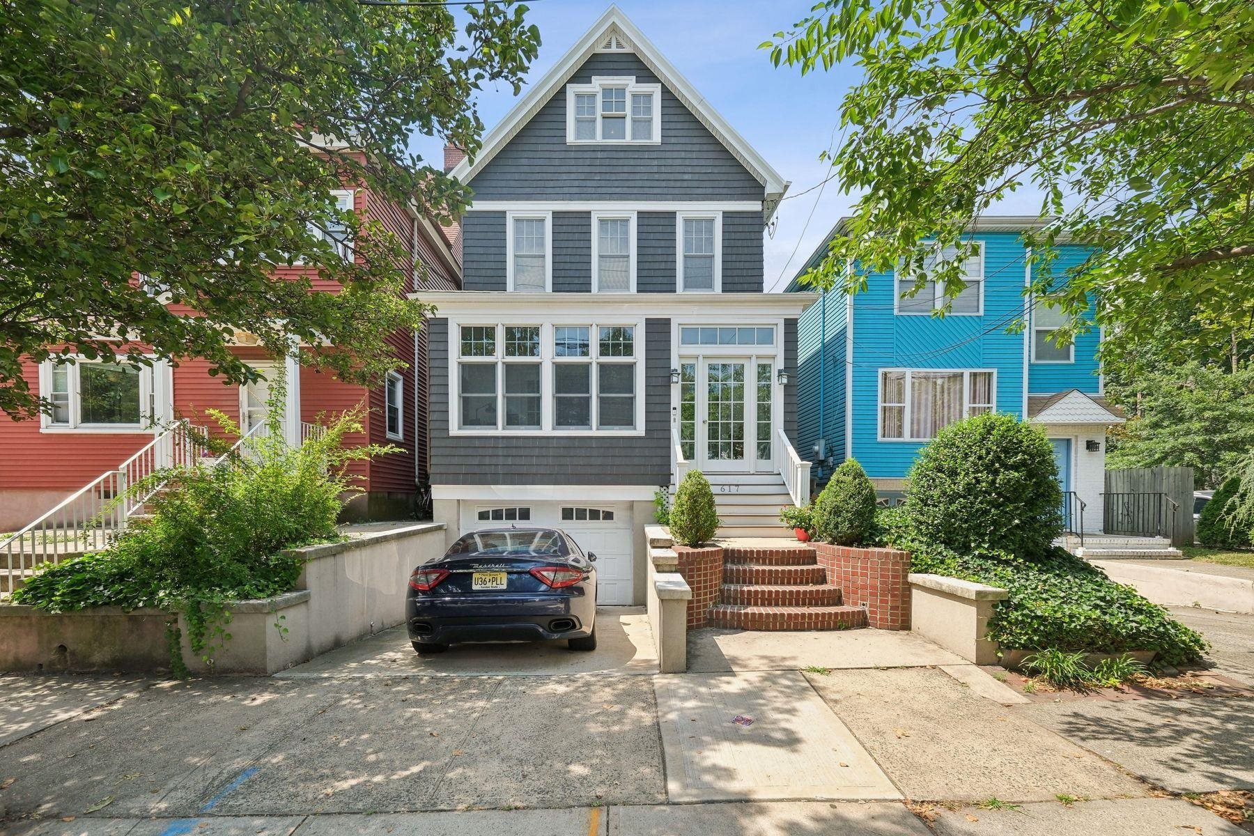 # 250015417 - For Rent in Bayonne NJ