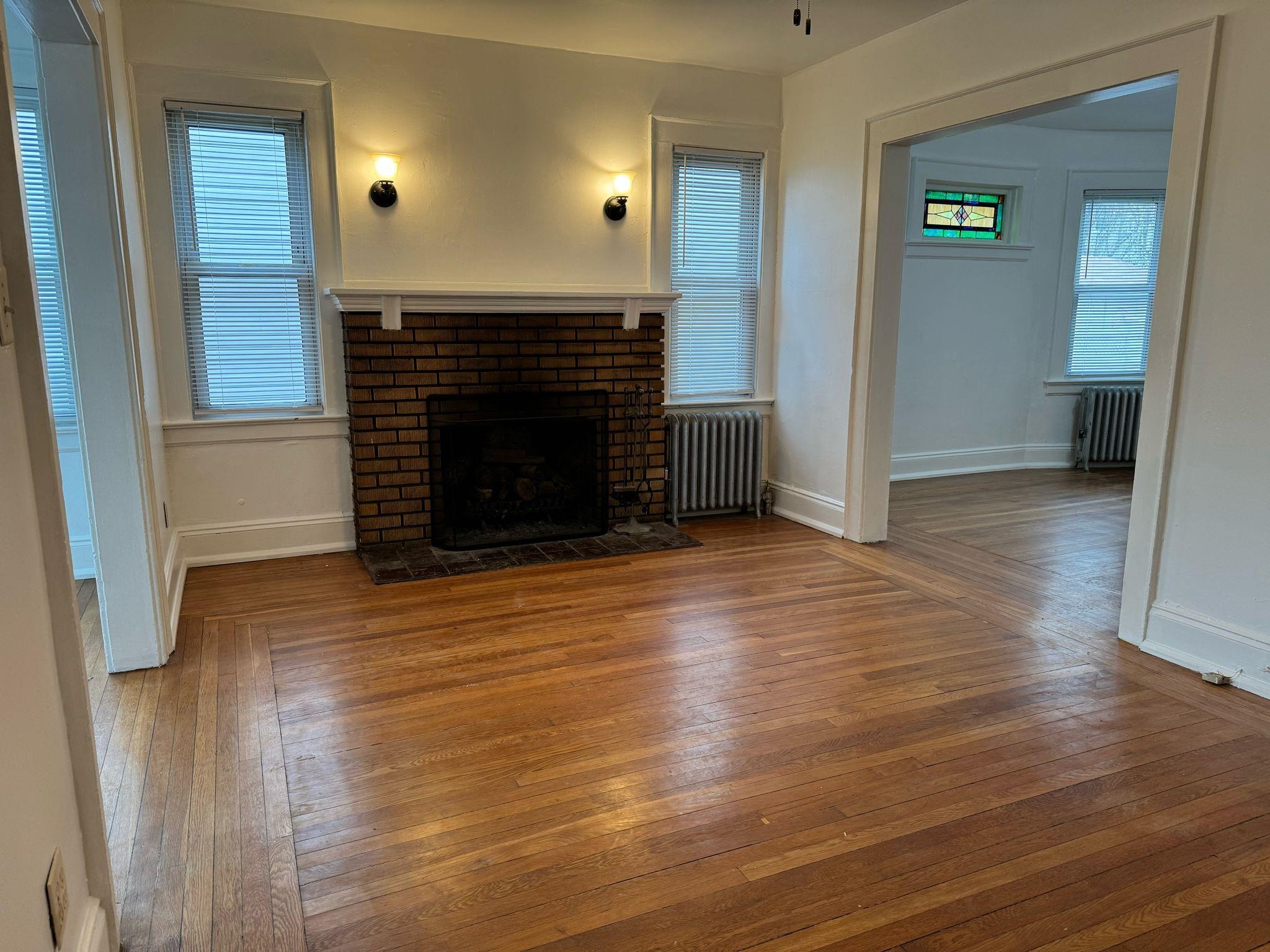 # 250015432 - For Rent in Lyndhurst NJ