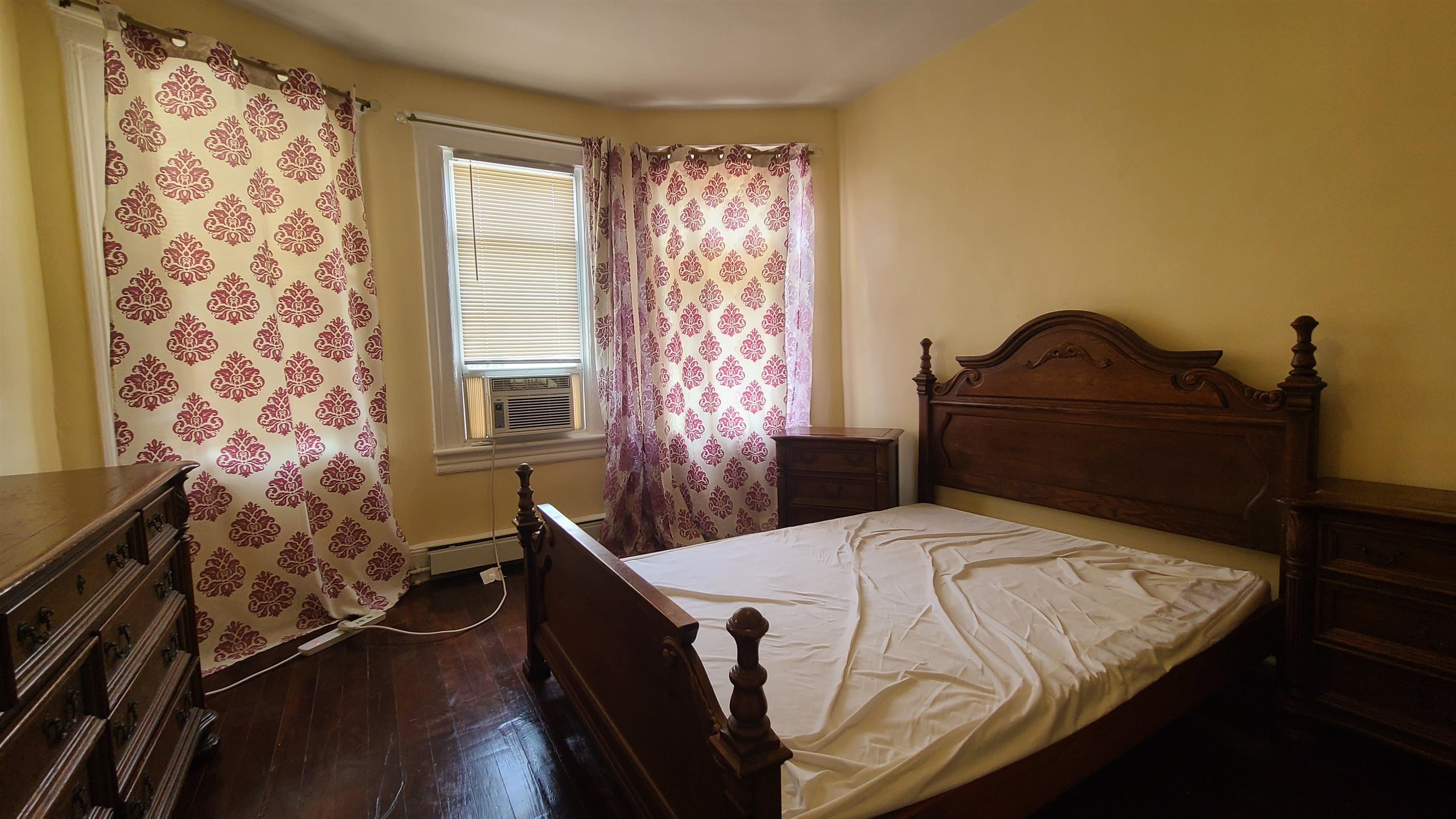 # 250015465 - For Rent in JERSEY CITY - Greenville NJ