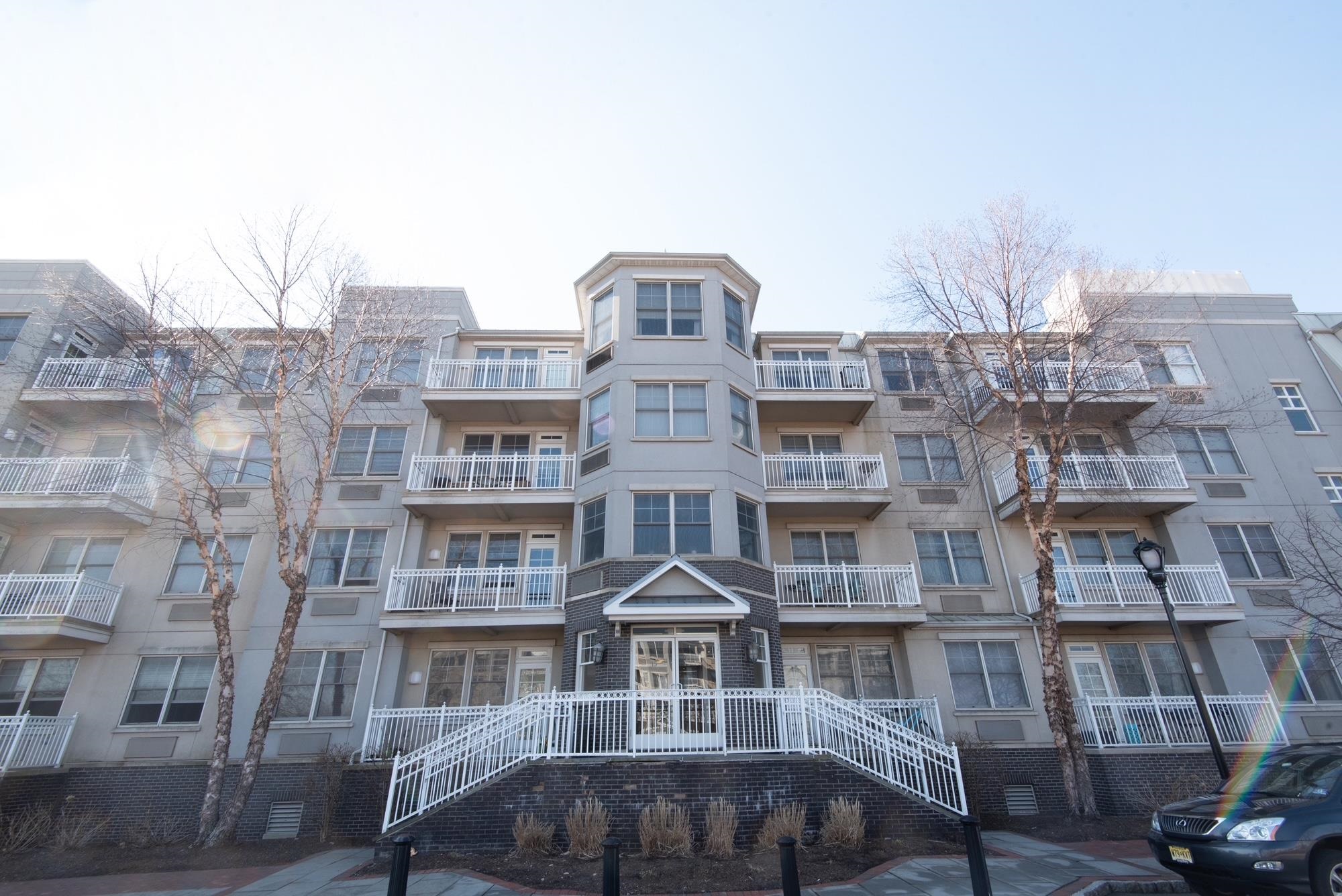 # 250015479 - For Rent in JERSEY CITY - Greenville NJ