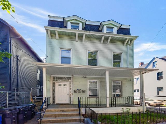 # 250015520 - For Rent in Newark NJ