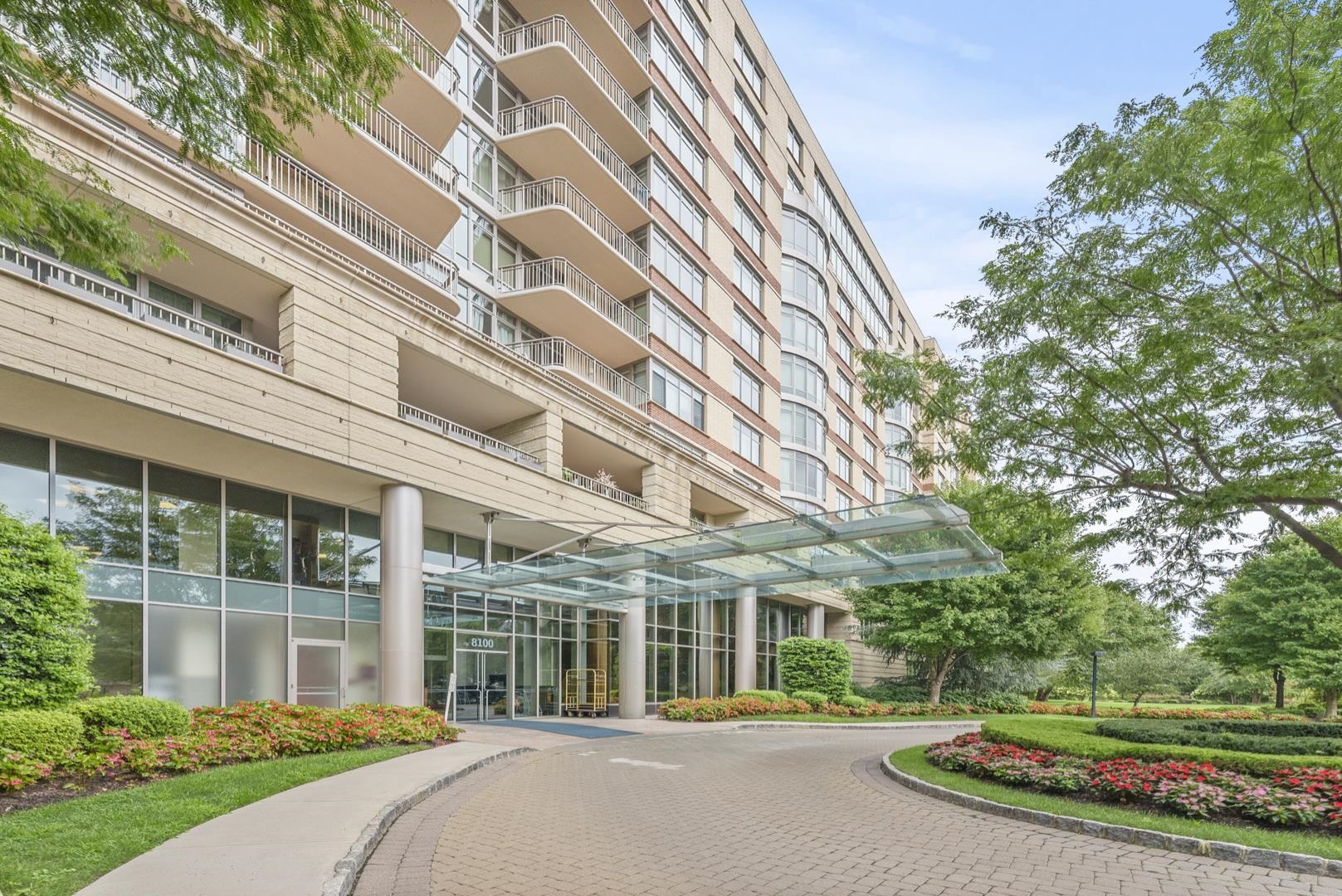 # 250015523 - For Rent in North Bergen NJ