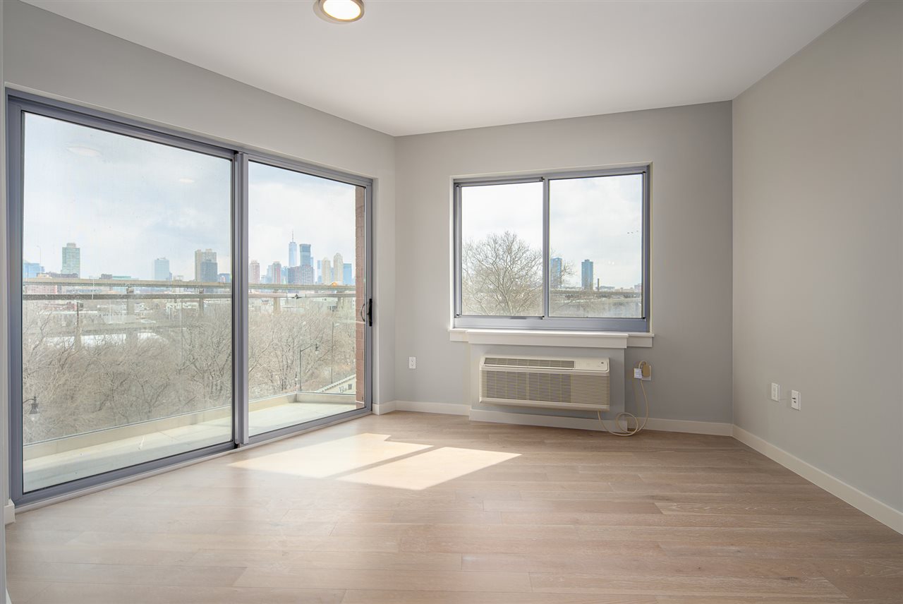 # 250015526 - For Rent in JERSEY CITY - Journal Square NJ
