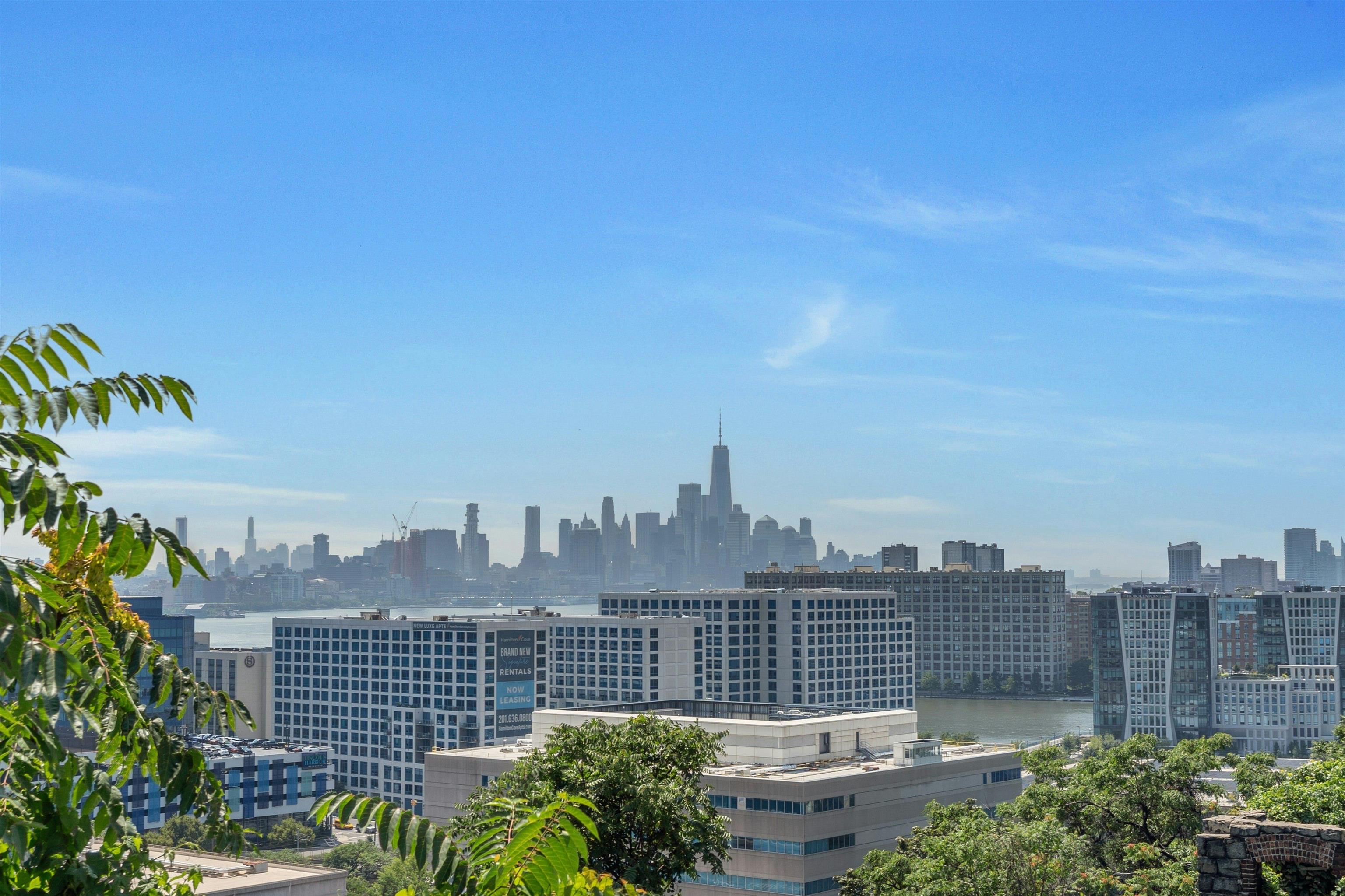# 250015529 - For Rent in Weehawken NJ