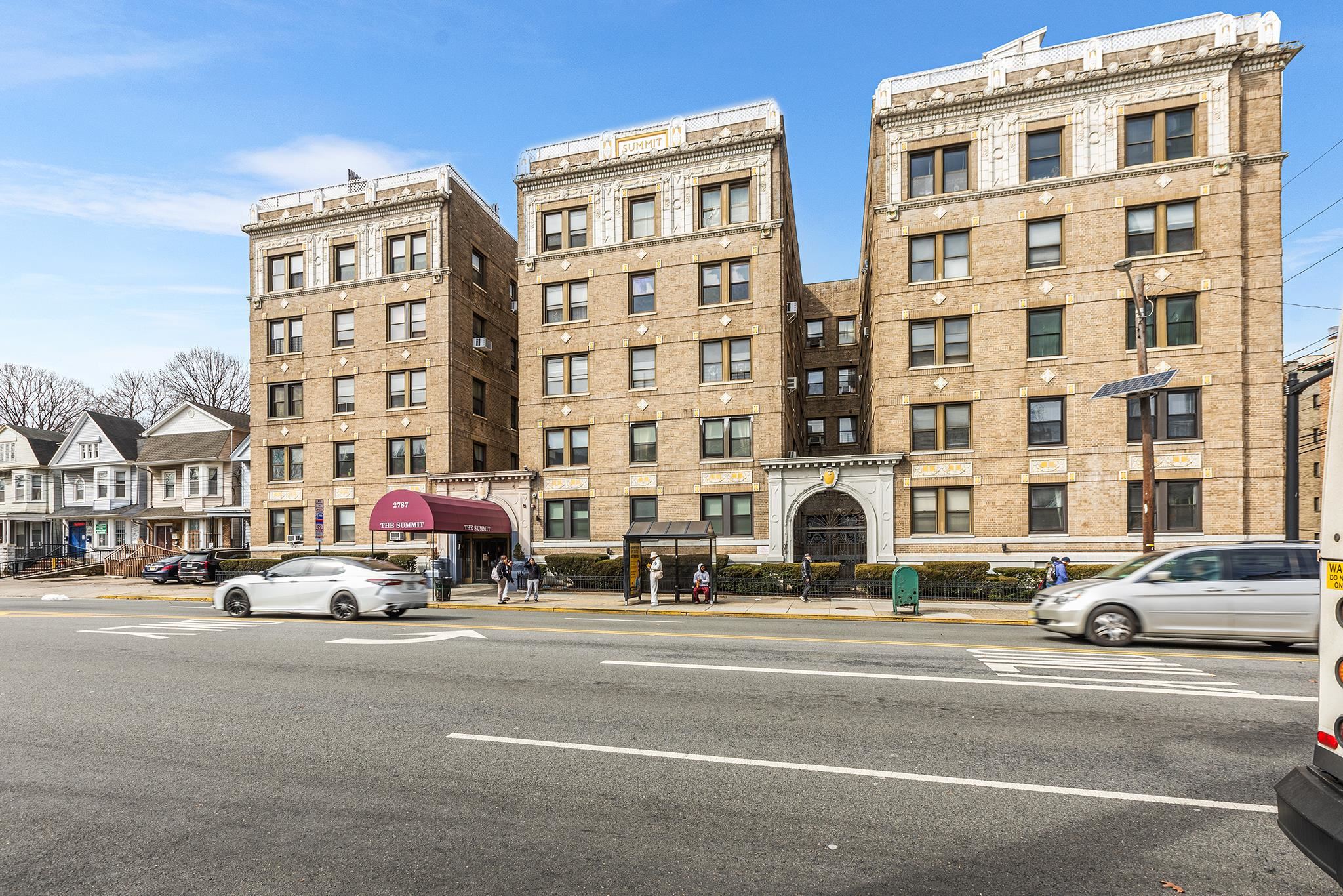 # 250015597 - For Rent in JERSEY CITY - Journal Square NJ