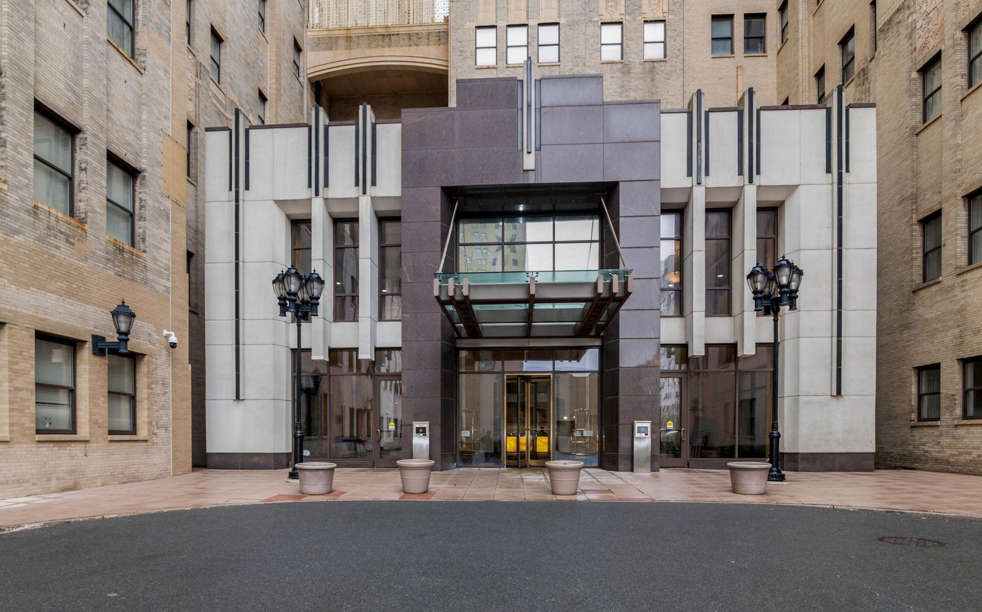 # 250015603 - For Rent in JERSEY CITY - Journal Square NJ