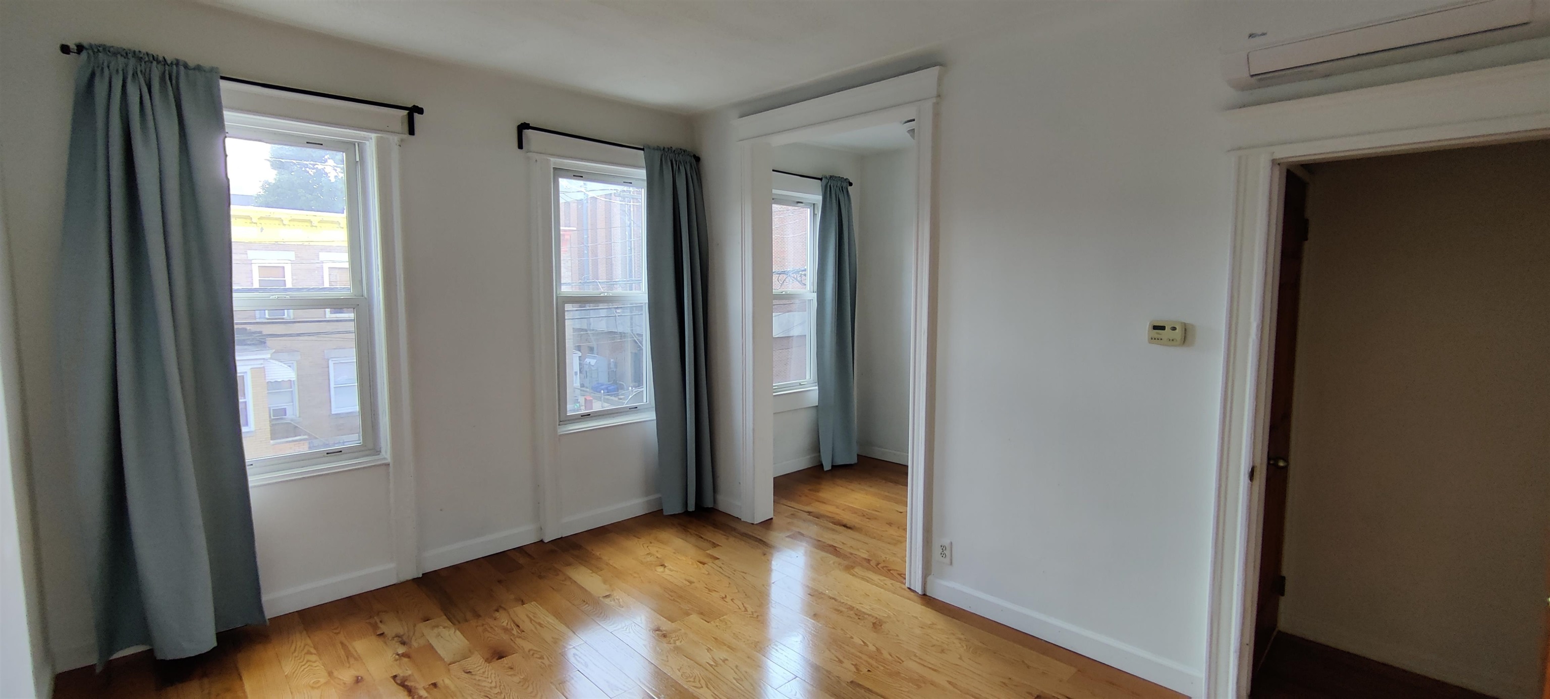 # 250015664 - For Rent in West New York NJ