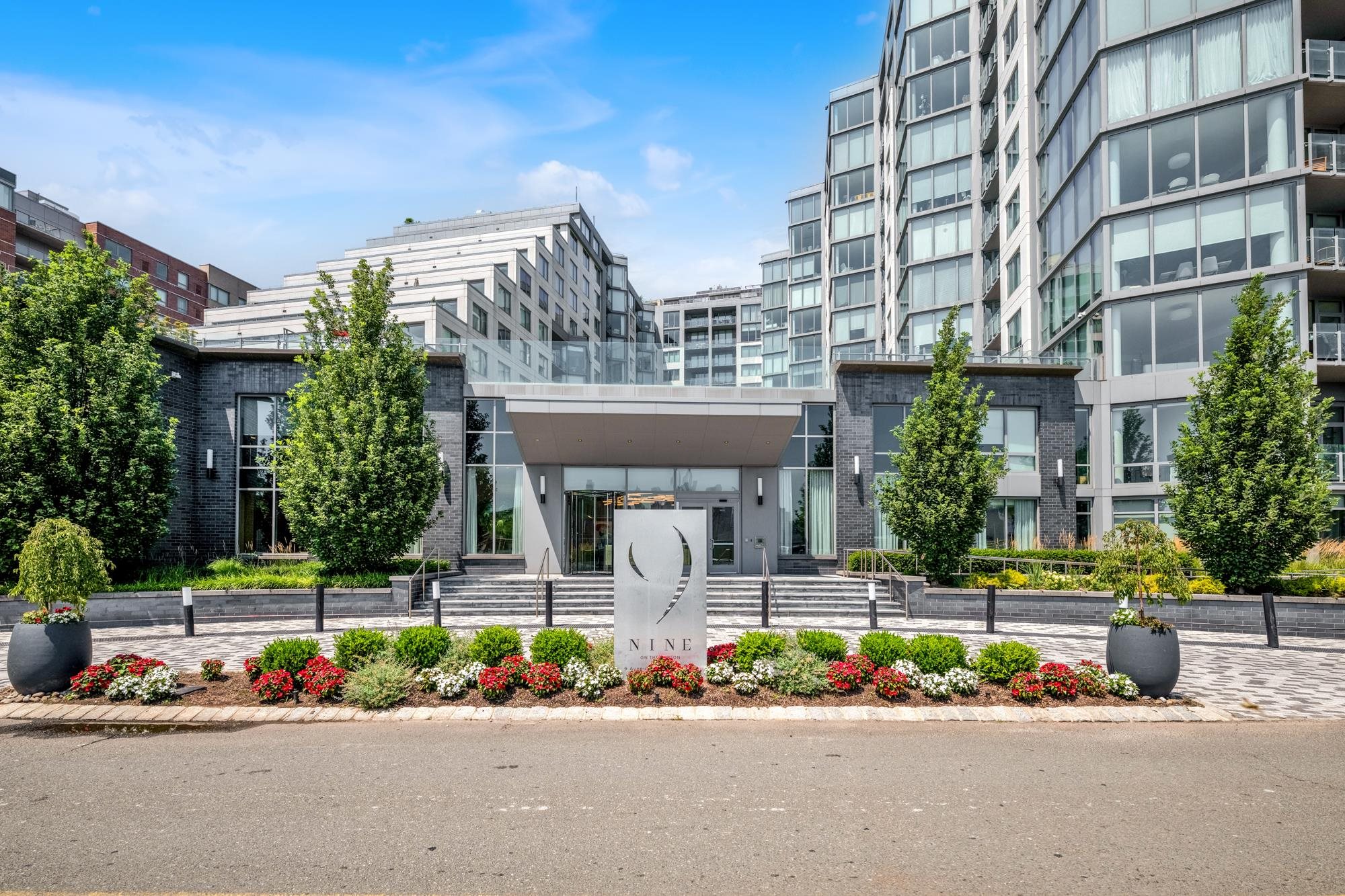 # 250015674 - For Rent in West New York NJ