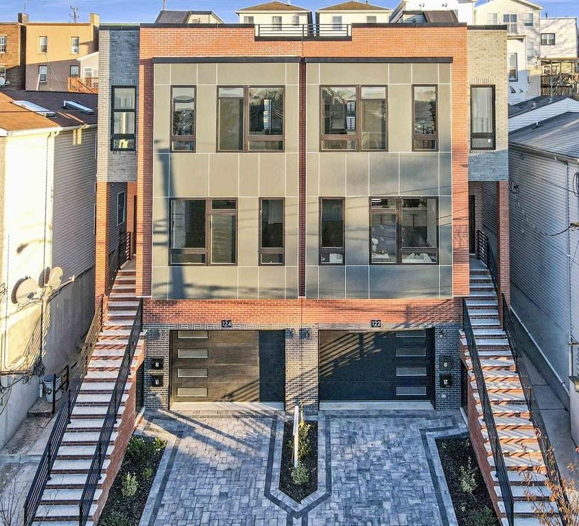 # 250015679 - For Rent in JERSEY CITY - Heights NJ