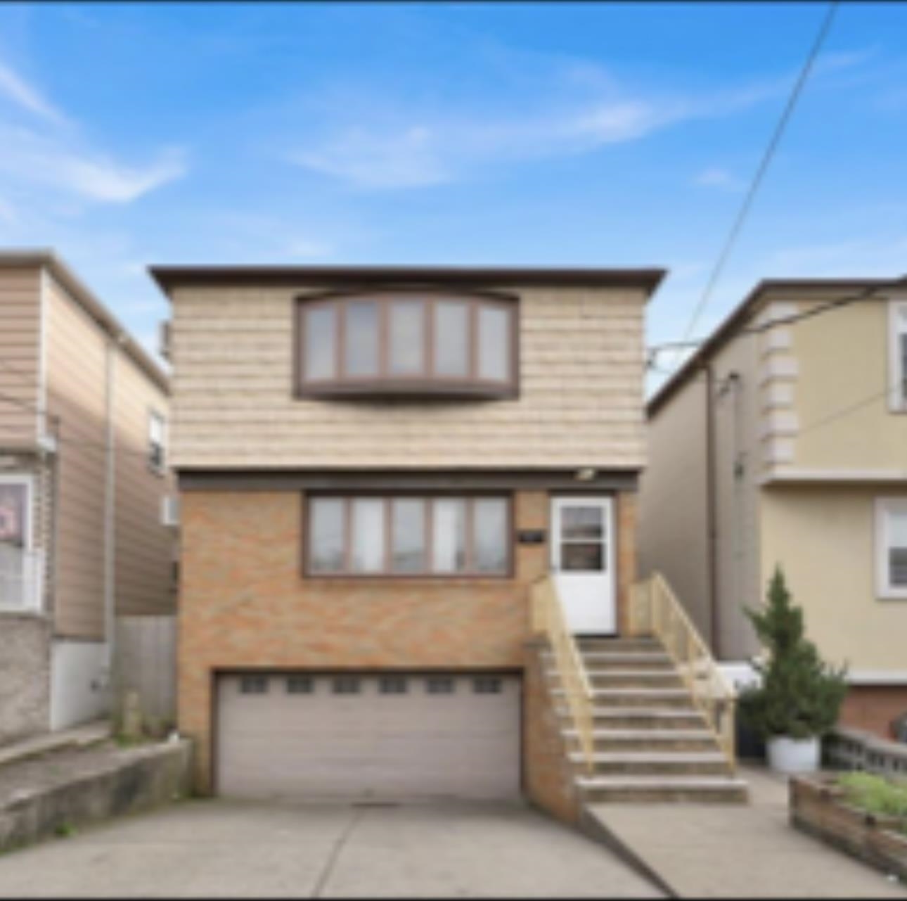 # 250015699 - For Rent in Bayonne NJ