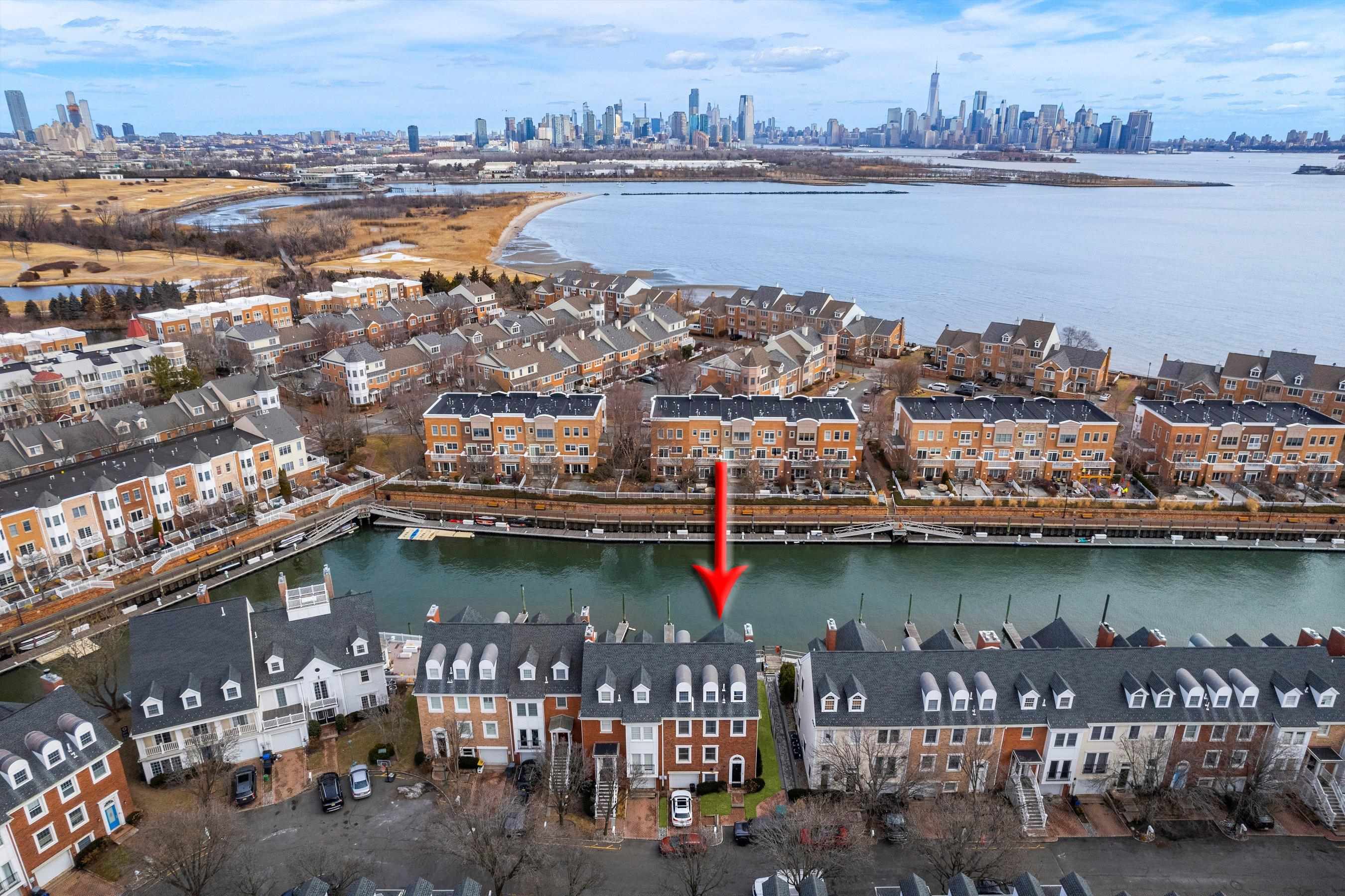 # 250015710 - For Rent in JERSEY CITY - Greenville NJ