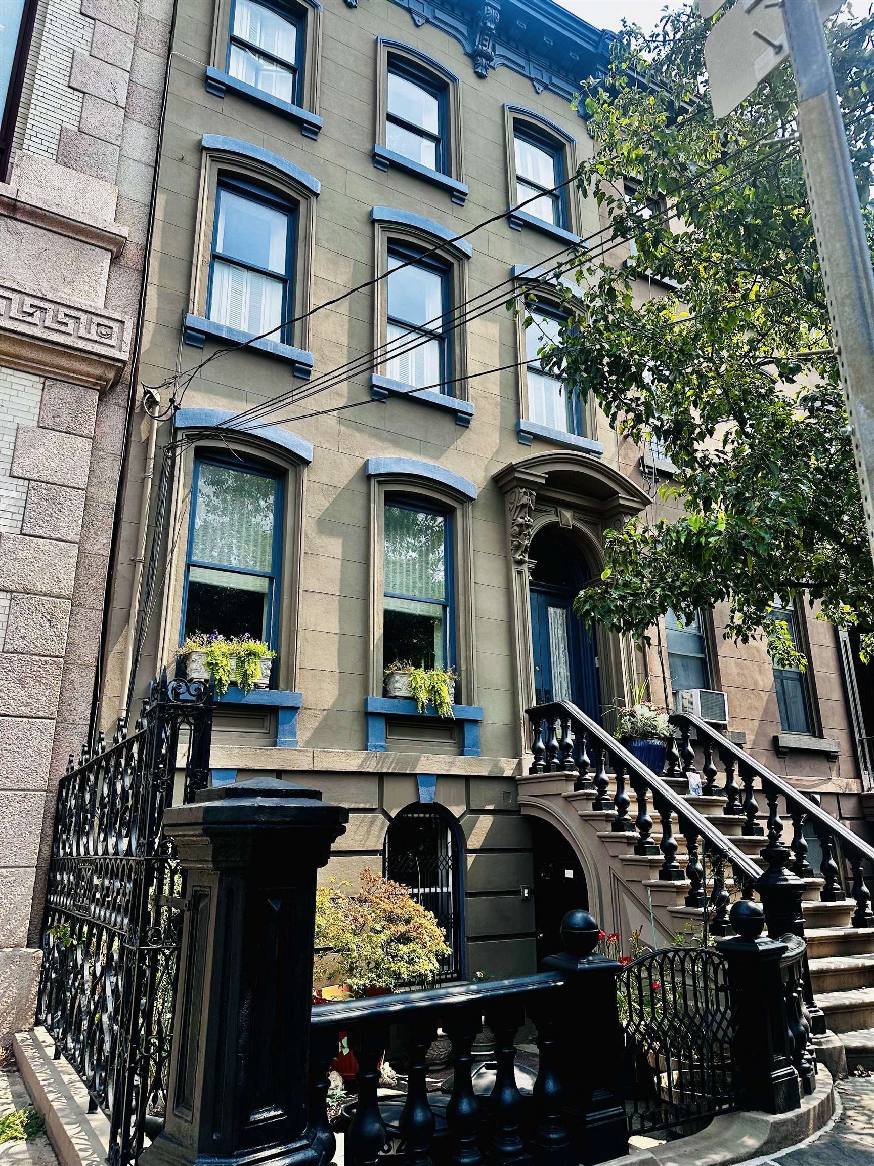 # 250015738 - For Rent in JERSEY CITY - Downtown NJ