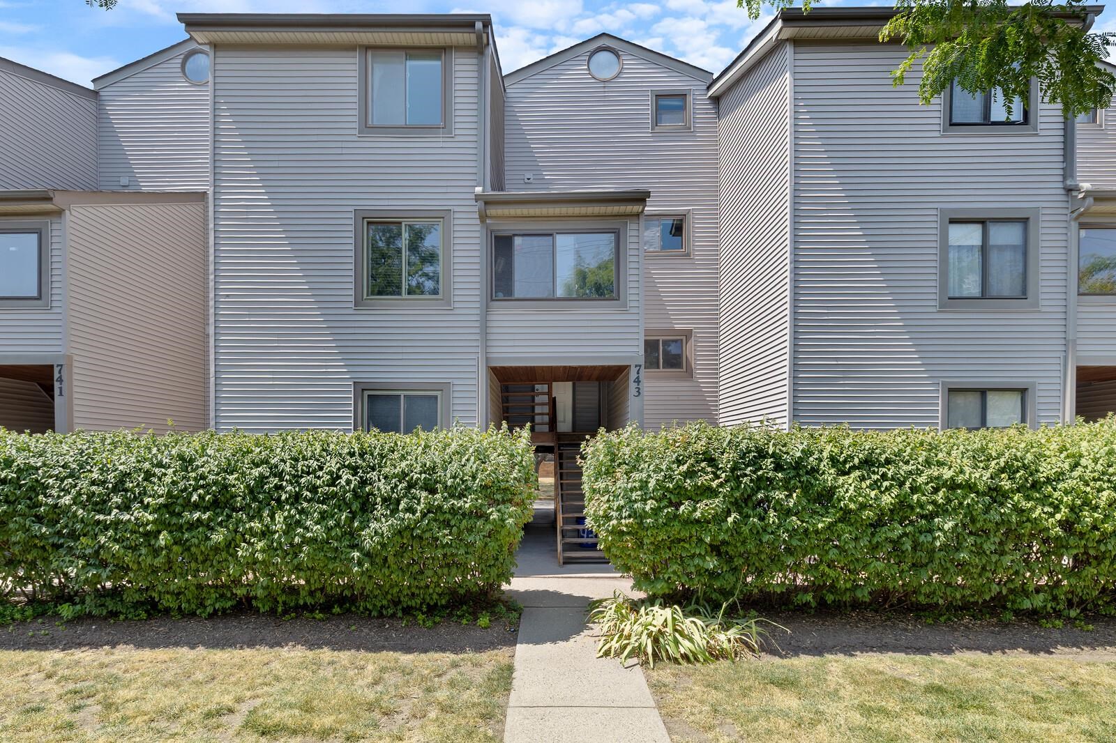 # 250015739 - For Rent in Secaucus NJ