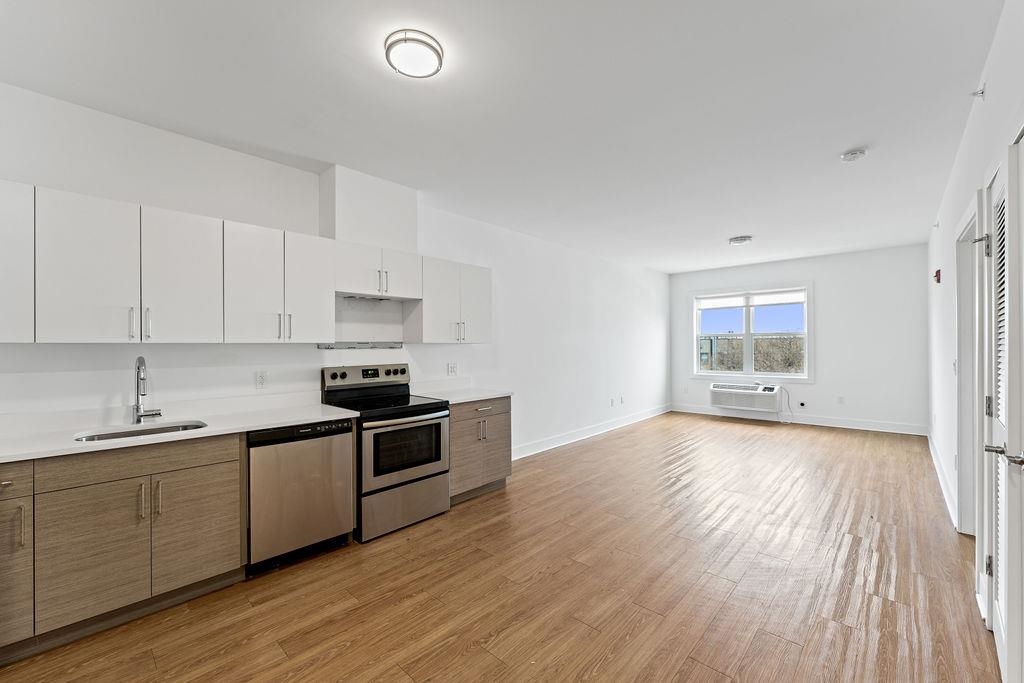 # 250015766 - For Rent in JERSEY CITY - West Bergen NJ