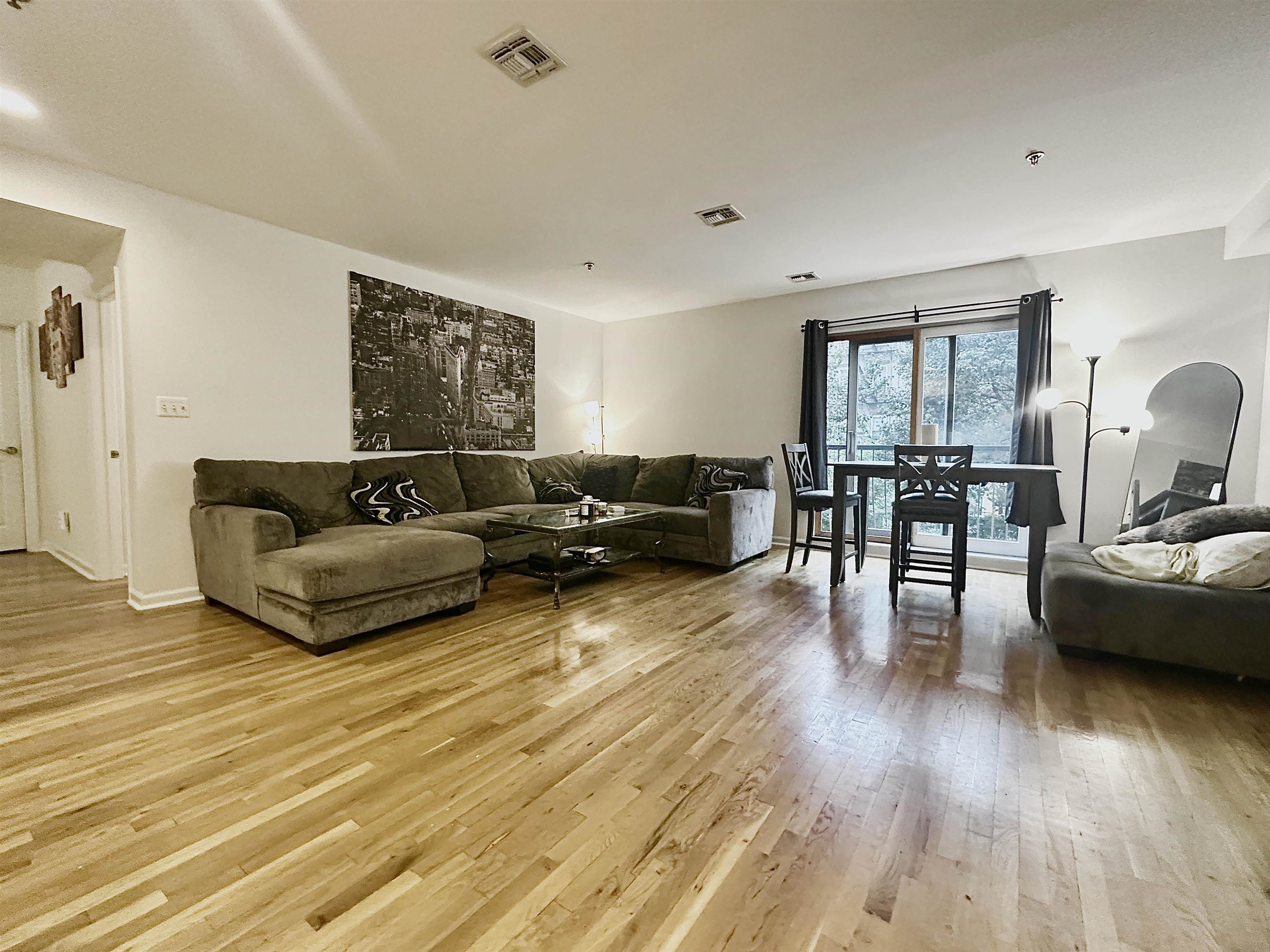 # 250015773 - For Rent in Hoboken NJ
