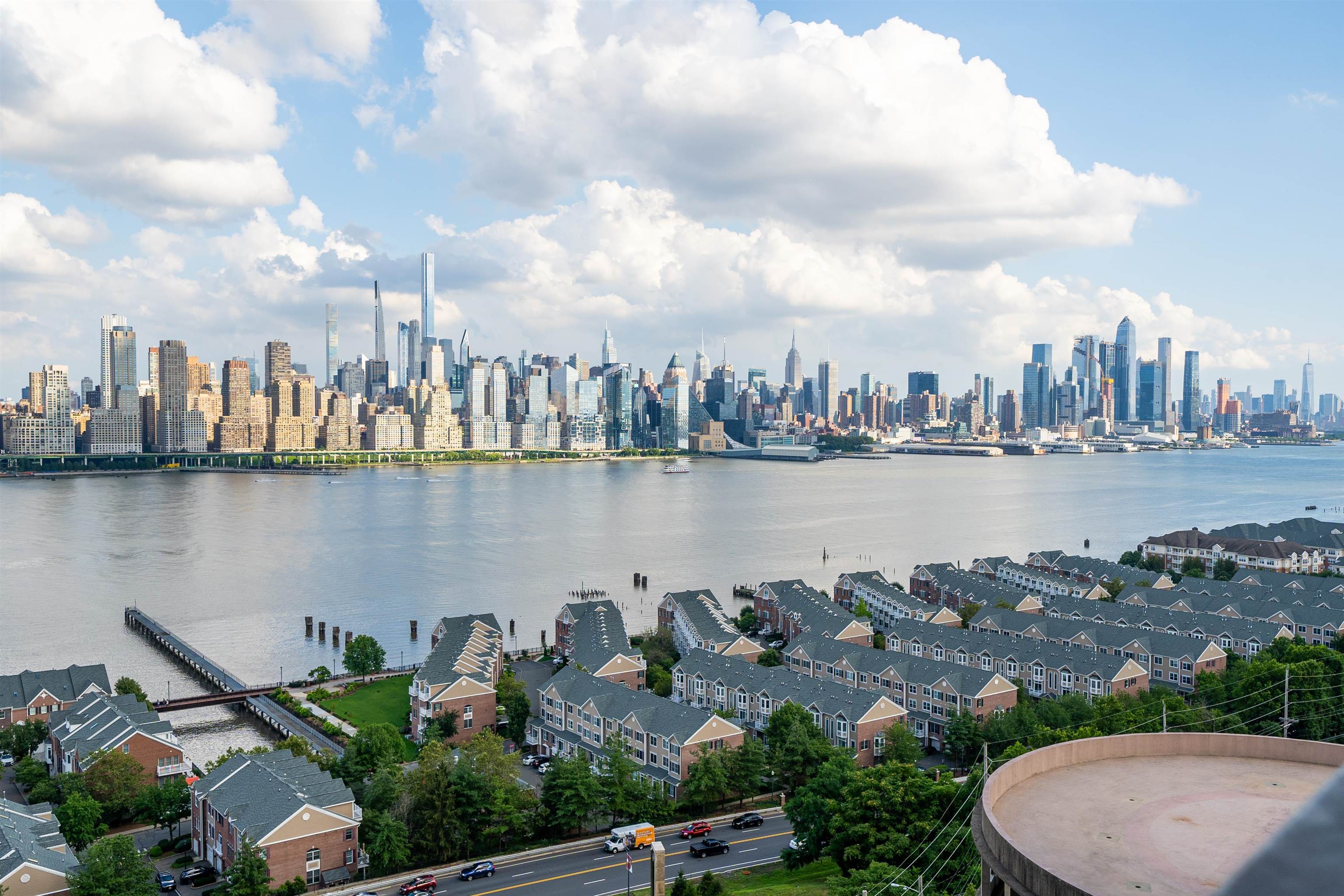 # 250015777 - For Rent in West New York NJ