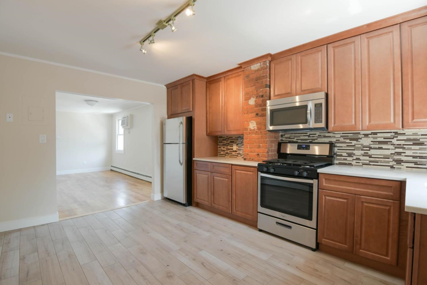 # 250015839 - For Rent in Bayonne NJ