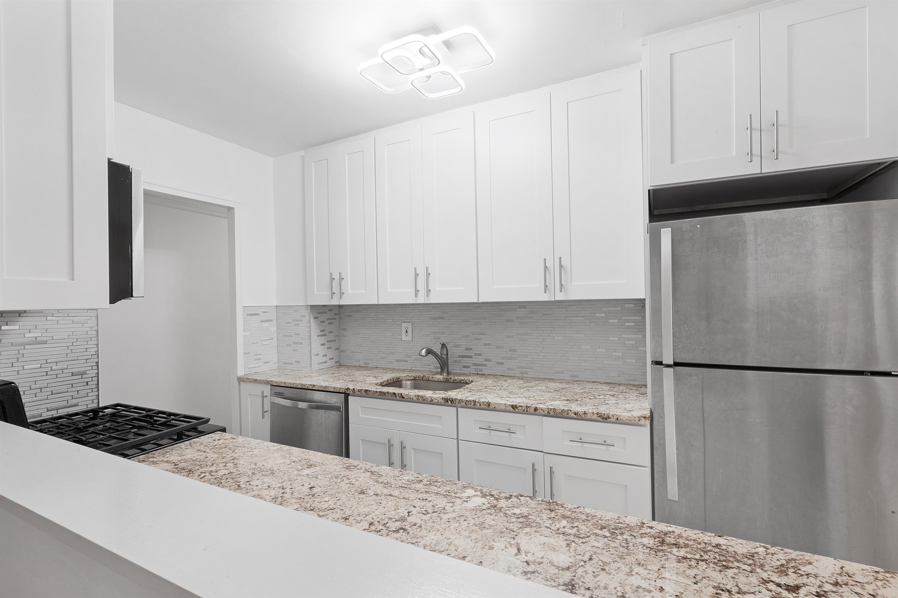 # 250015904 - For Rent in JERSEY CITY - Journal Square NJ